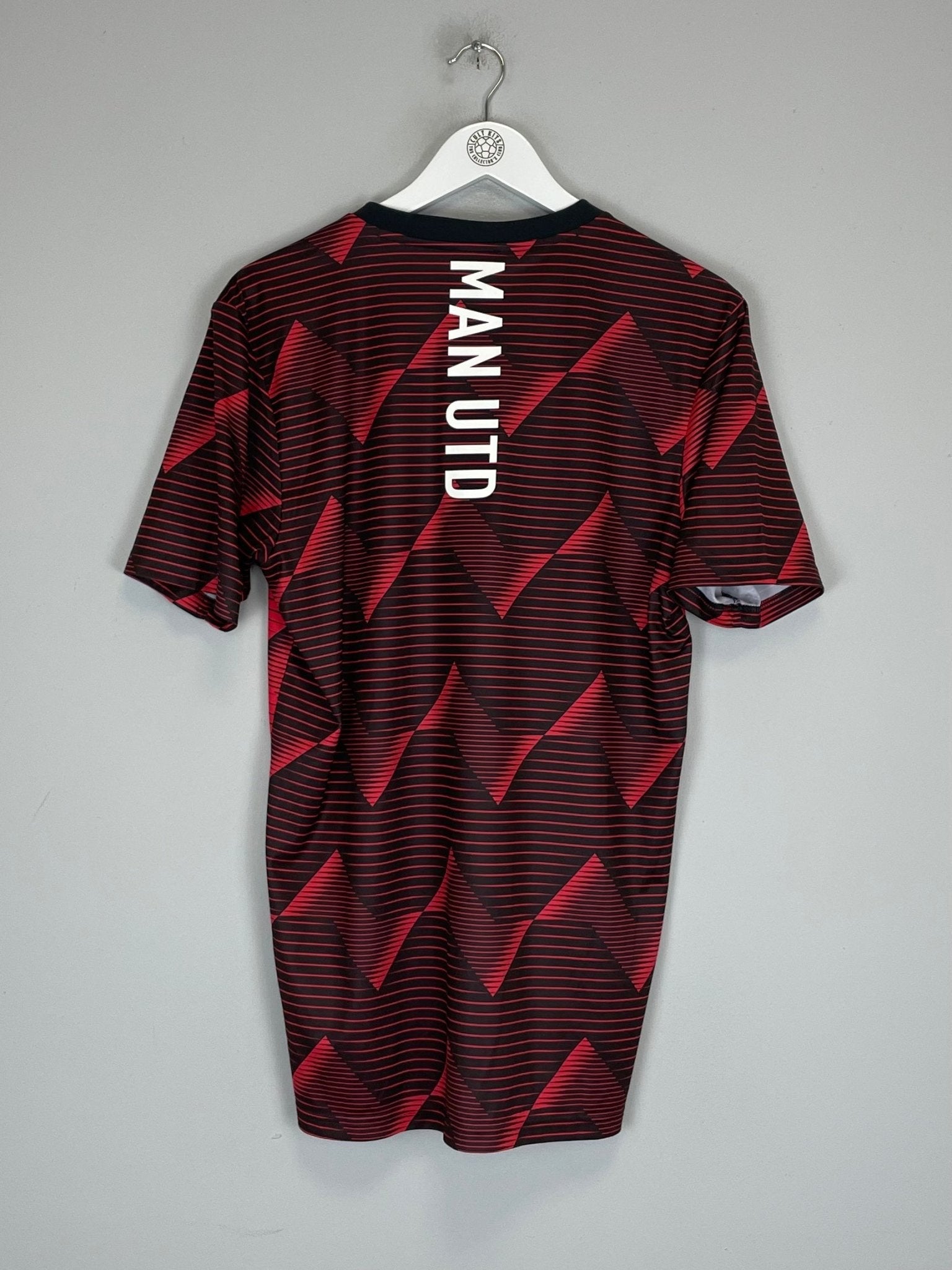 Shop 2019/20 MANCHESTER UNITED TRAINING SHIRT (M) ADIDAS, classic football shirts, vintage football shirts & retro soccer jerseys at Cult Kits