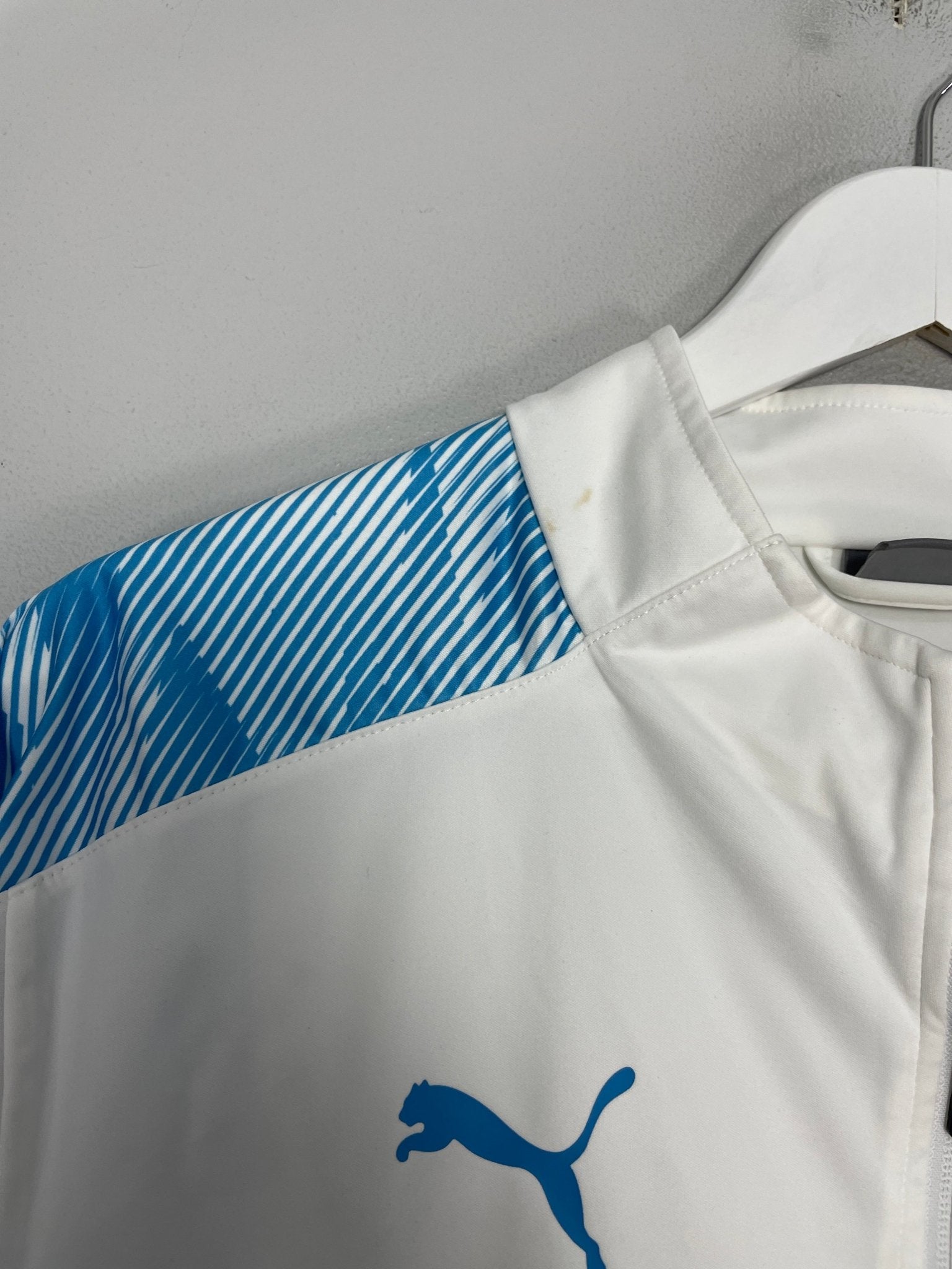 Shop 2019/20 MARSEILLE TRACK JACKET (L) NIKE, classic football shirts, vintage football shirts & retro soccer jerseys at Cult Kits