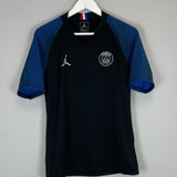 Shop 2019/20 PSG TRAINING SHIRT (M) JORDAN, classic football shirts, vintage football shirts & retro soccer jerseys at Cult Kits