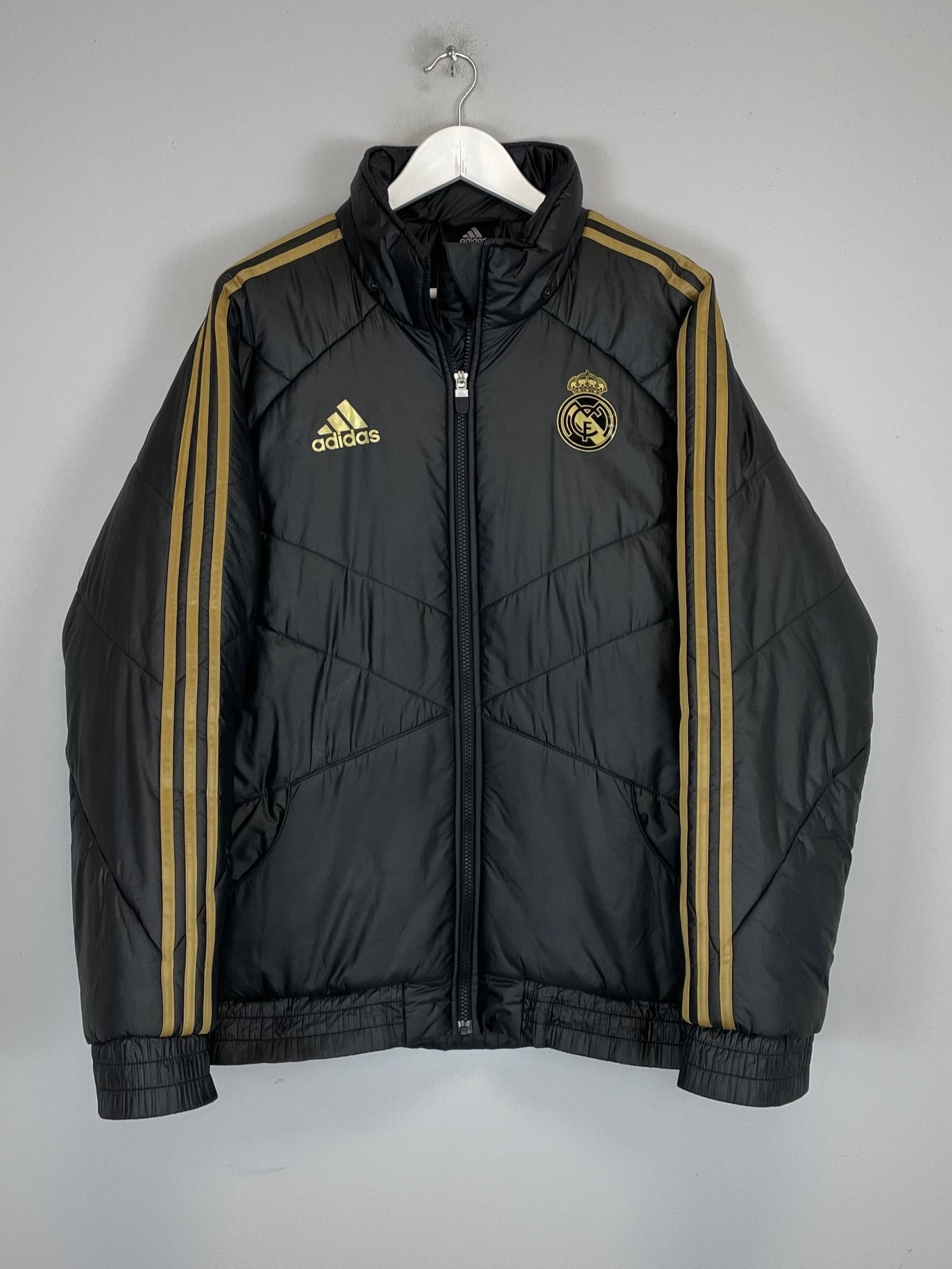 Shop 2019/20 REAL MADRID PADDED JACKET (M) ADIDAS, classic football shirts, vintage football shirts & retro soccer jerseys at Cult Kits
