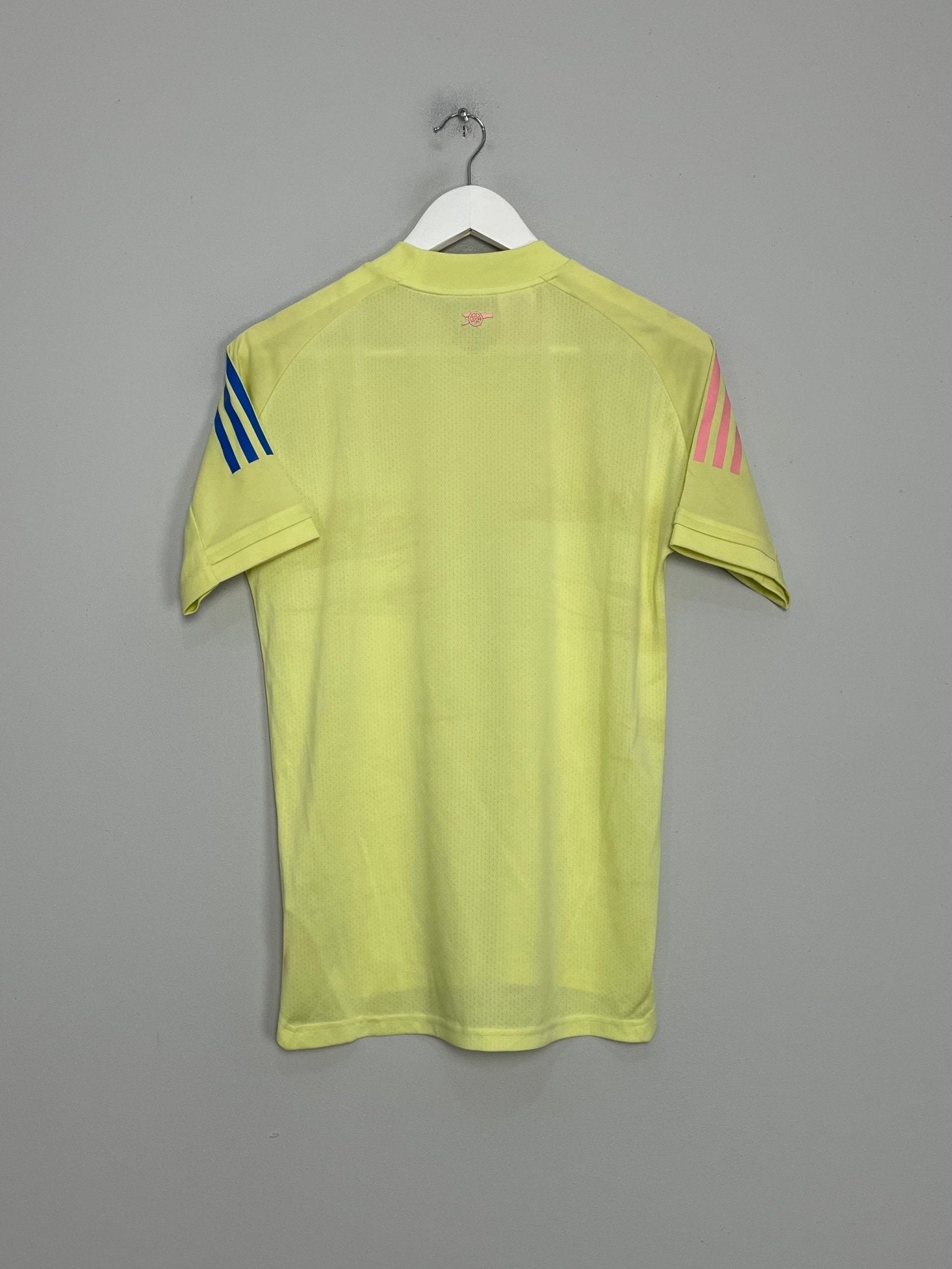 Shop 2020/21 ARSENAL TRAINING SHIRT (L.KIDS) ADIDAS, classic football shirts, vintage football shirts & retro soccer jerseys at Cult Kits