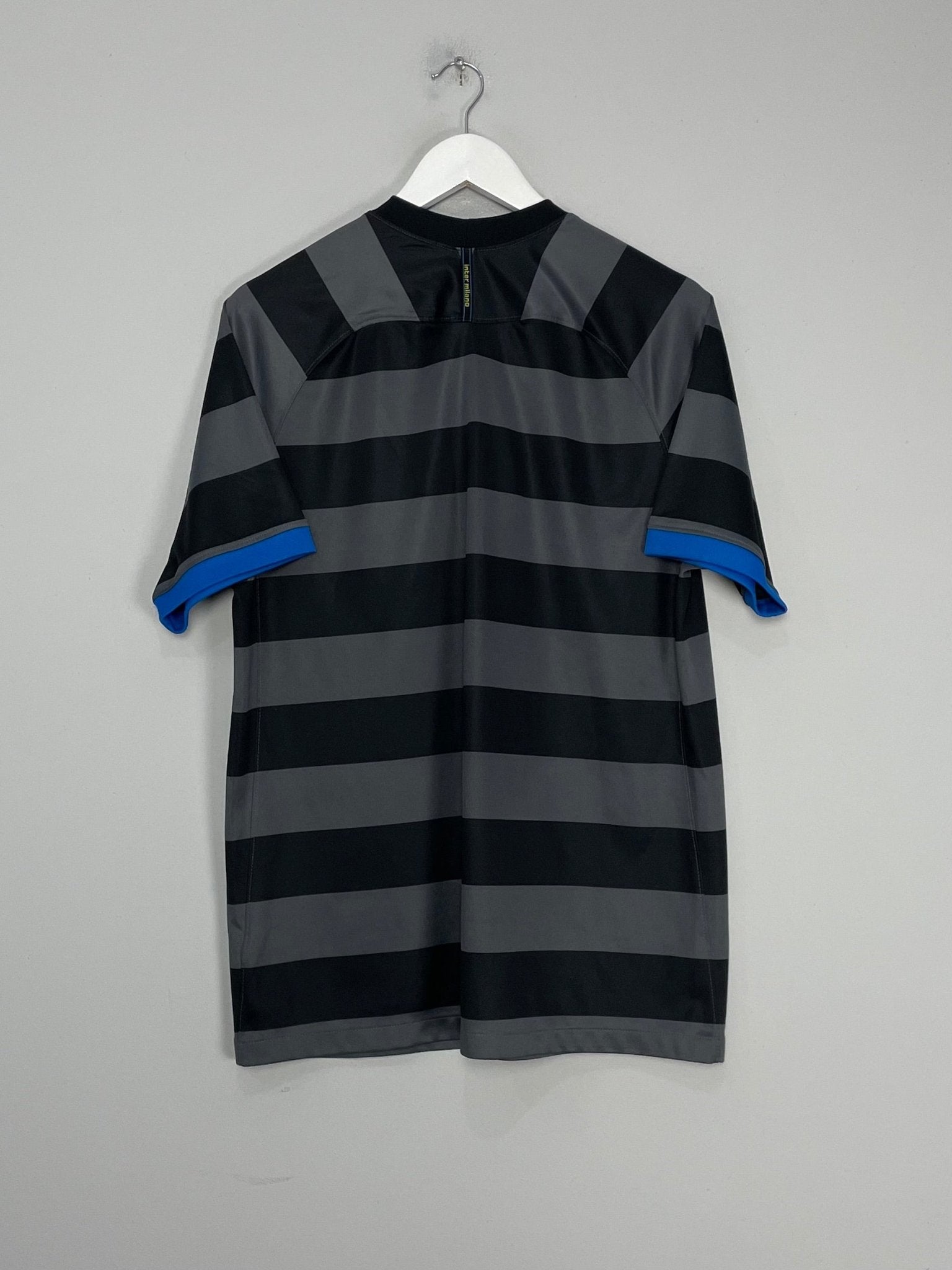 Shop 2020/21 INTER MILAN AWAY SHIRT (L) NIKE, classic football shirts, vintage football shirts & retro soccer jerseys at Cult Kits