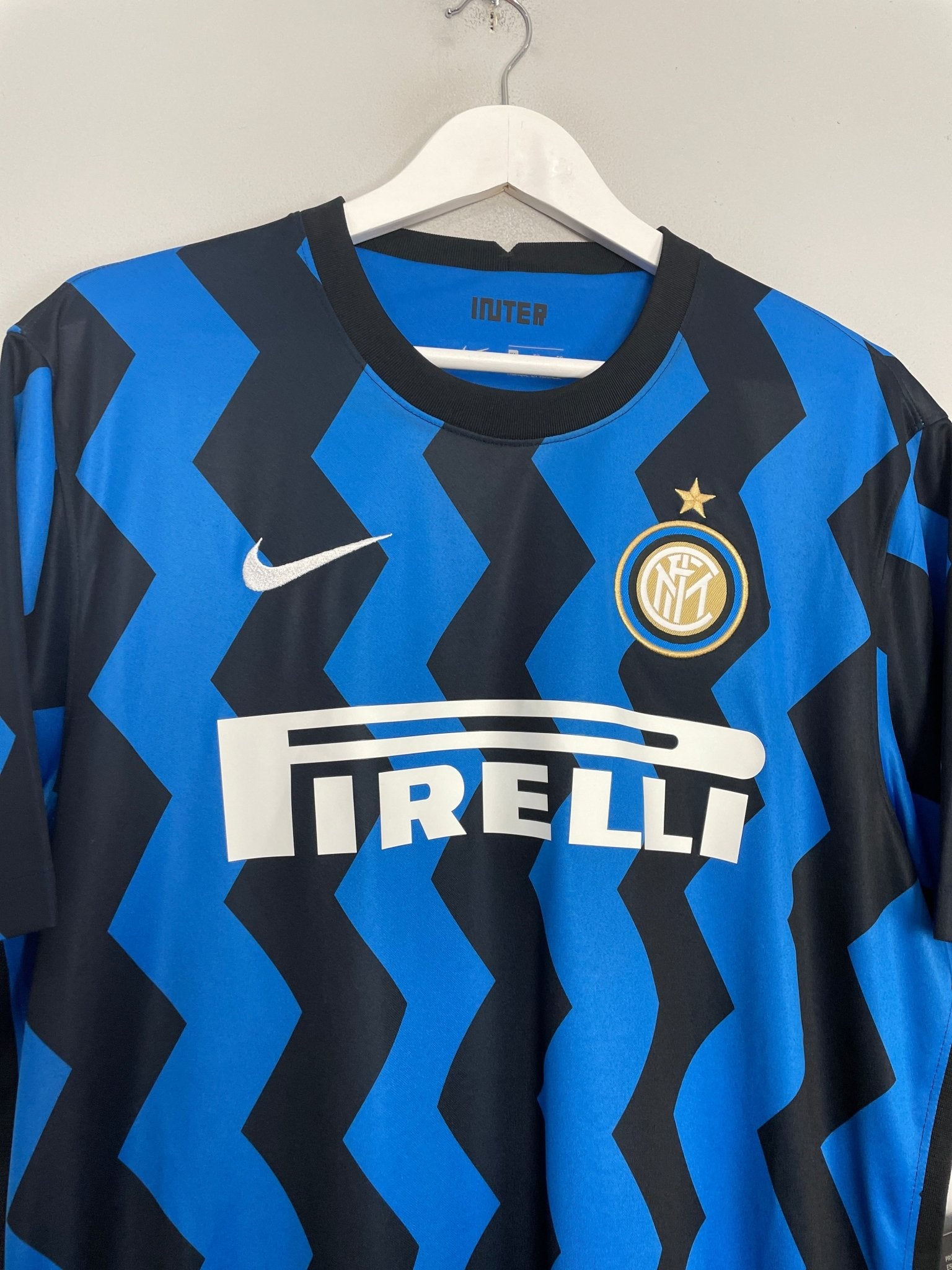 Shop 2020/21 INTER MILAN *BNWT* HOME SHIRT (XL) NIKE, classic football shirts, vintage football shirts & retro soccer jerseys at Cult Kits