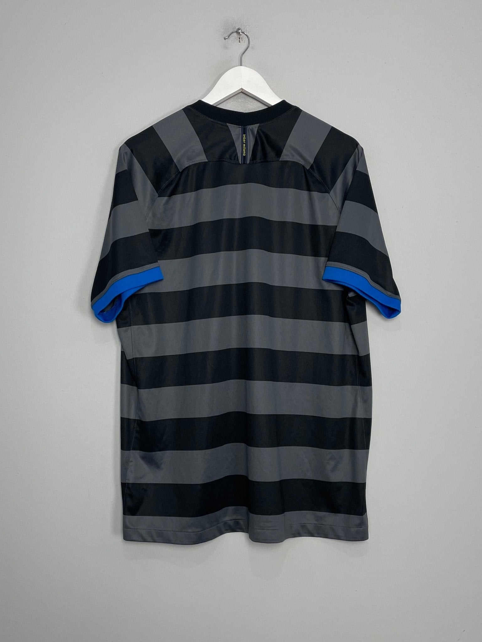 Shop 2020/21 INTER MILAN THIRD SHIRT (XL) NIKE, classic football shirts, vintage football shirts & retro soccer jerseys at Cult Kits