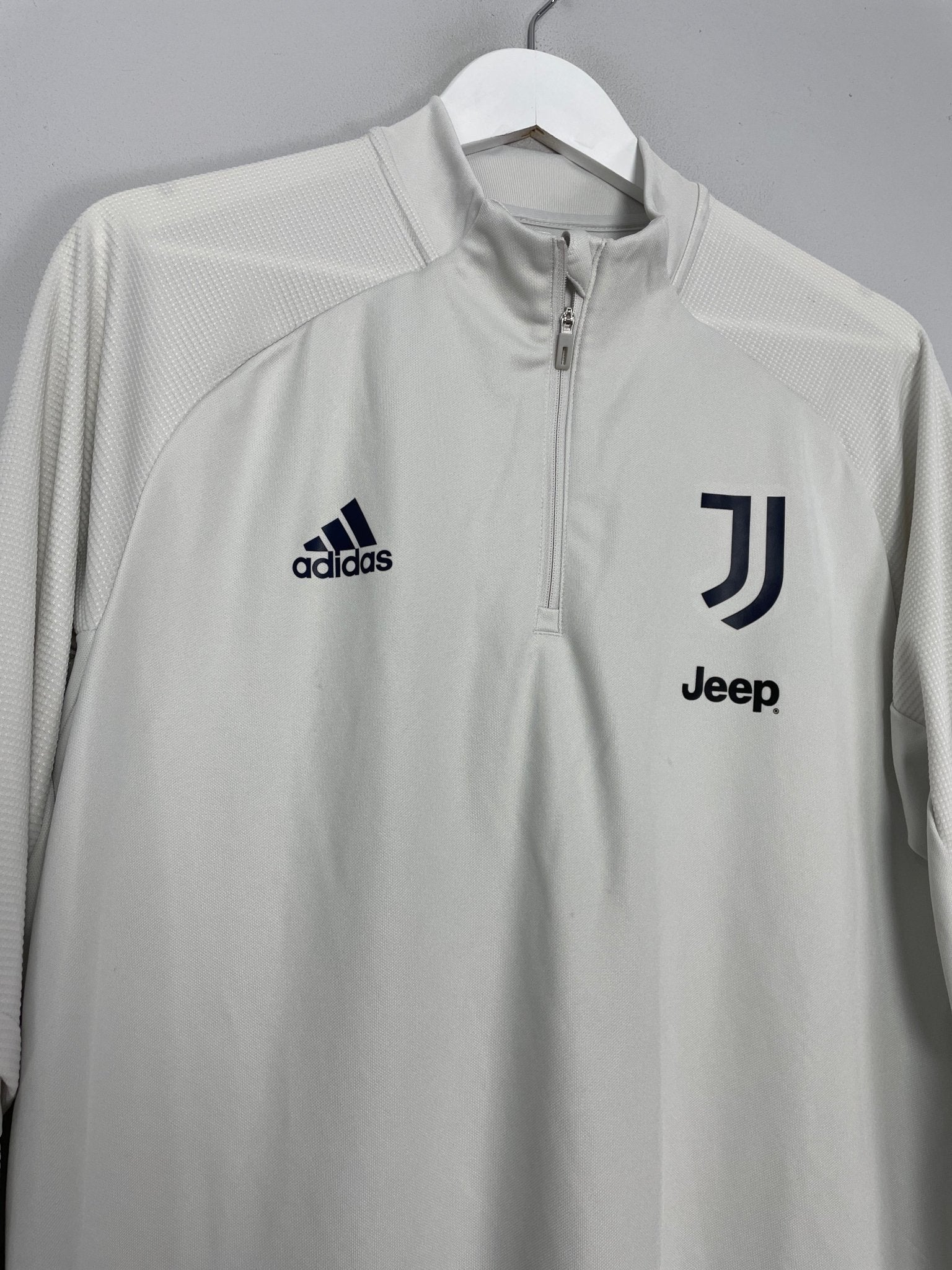 Shop 2020/21 JUVENTUS DRILL TOP (XL) ADIDAS, classic football shirts, vintage football shirts & retro soccer jerseys at Cult Kits