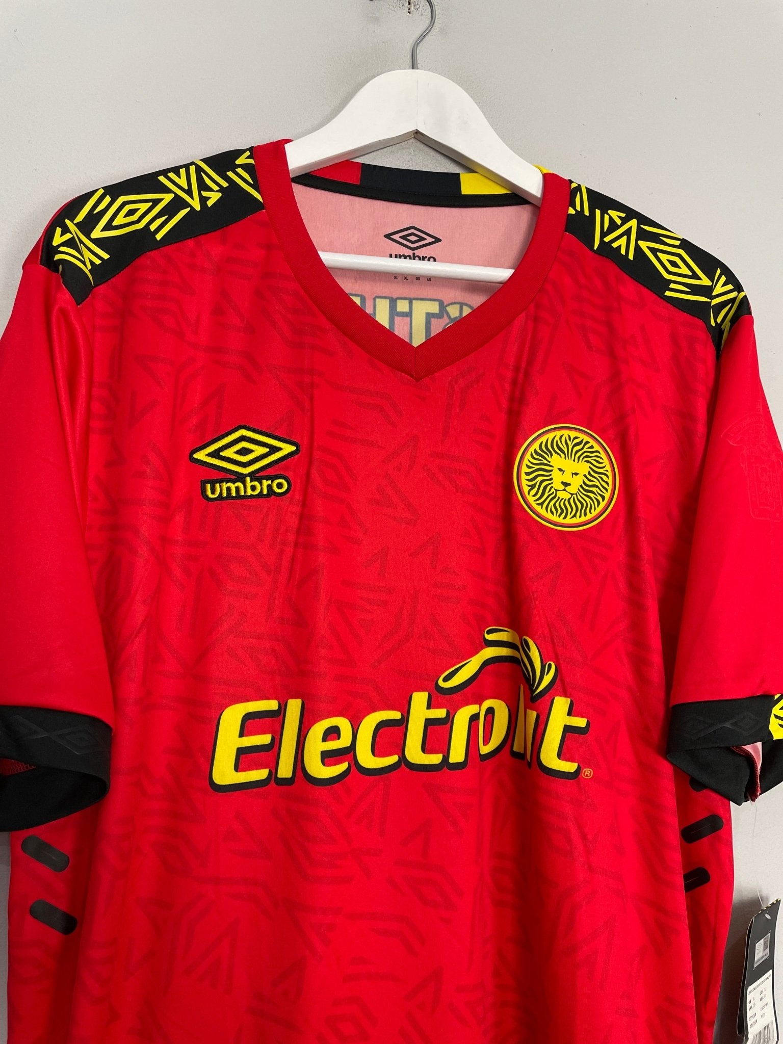 Shop 2020/21 LEONES NEGROS *BNWT* AWAY SHIRT (XL) UMBRO, classic football shirts, vintage football shirts & retro soccer jerseys at Cult Kits