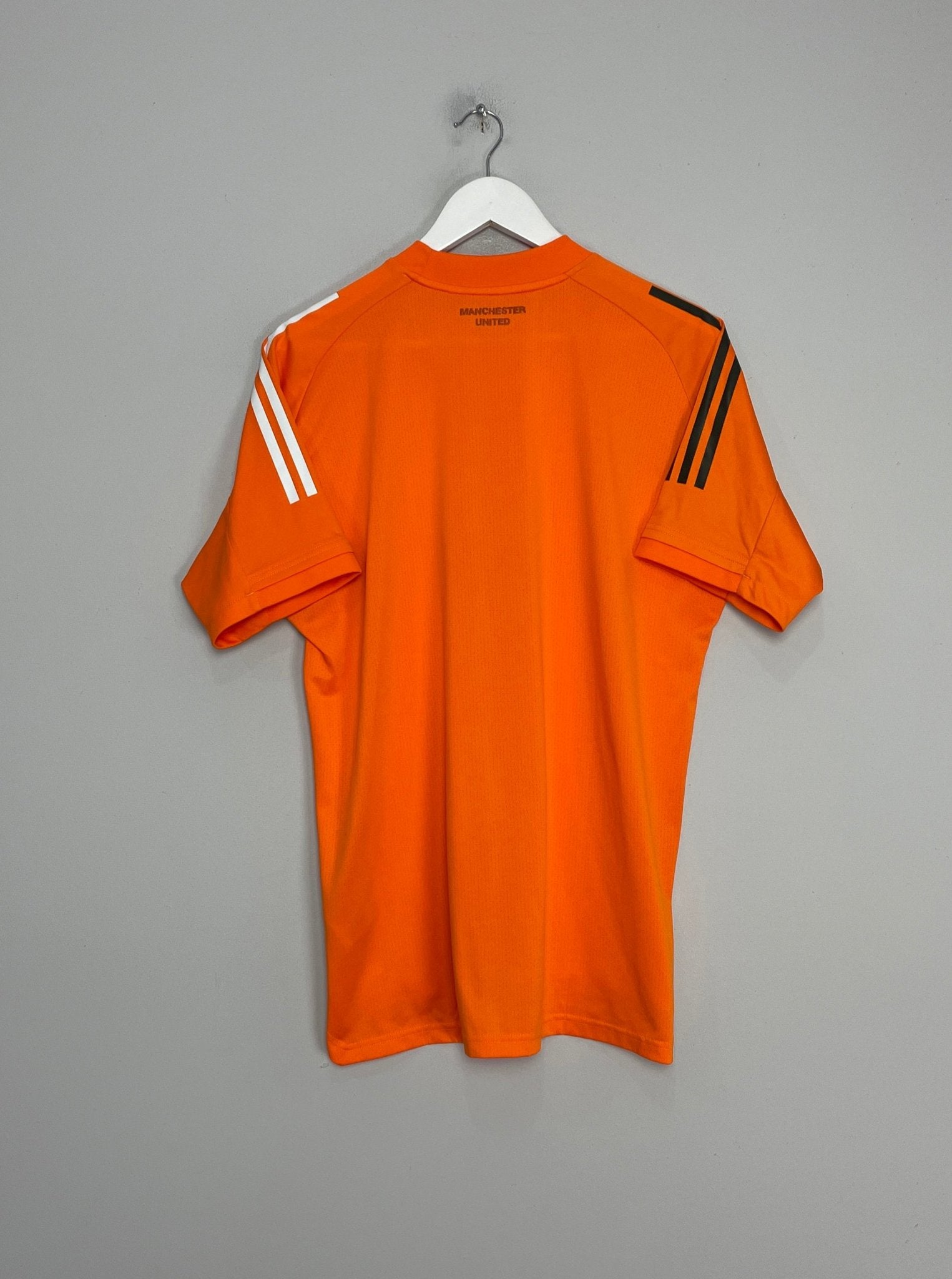 Shop 2020/21 MANCHESTER UNITED TRAINING SHIRT (L) ADIDAS, classic football shirts, vintage football shirts & retro soccer jerseys at Cult Kits