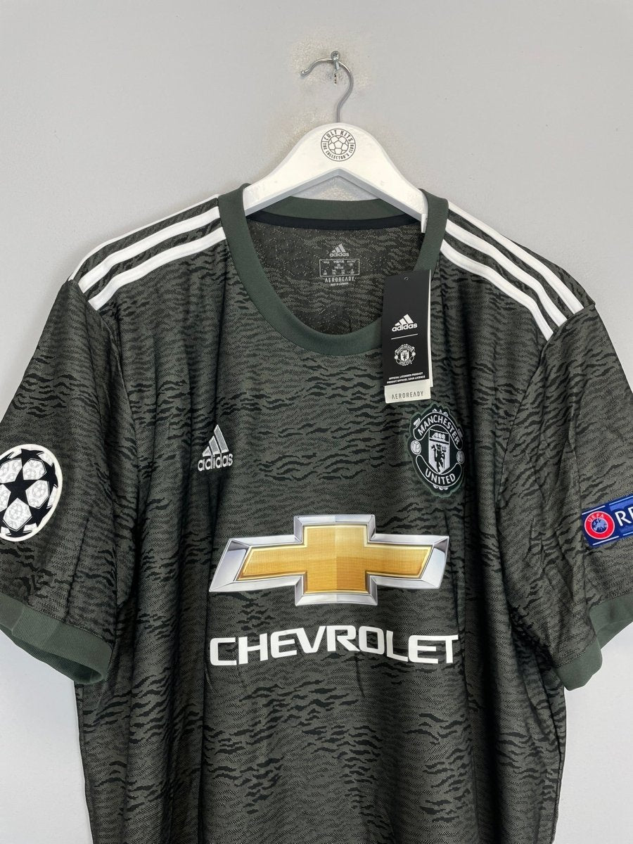 2020/21 MANCHESTER UNITED VAN DE BEEK 34 *BNWT* C/L AWAY SHIRT (XXL) ADIDAS - Cult Kits - XXL - Buy Vintage Football Shirts, Authentic Retro Football Shirts For Sale, Classic Football Shirts & Soccer Jersey