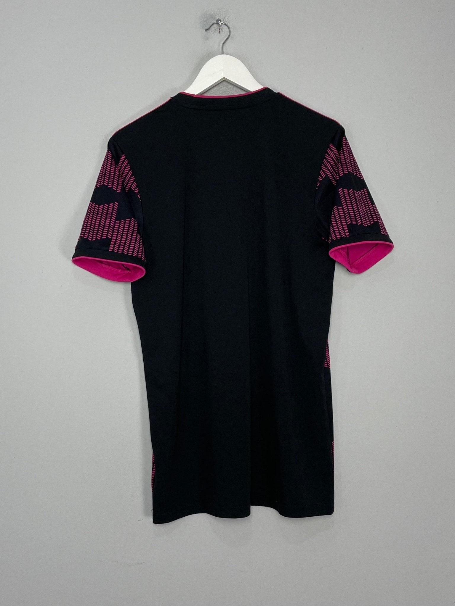 Shop 2020/21 MEXICO HOME SHIRT (M) ADIDAS, classic football shirts, vintage football shirts & retro soccer jerseys at Cult Kits