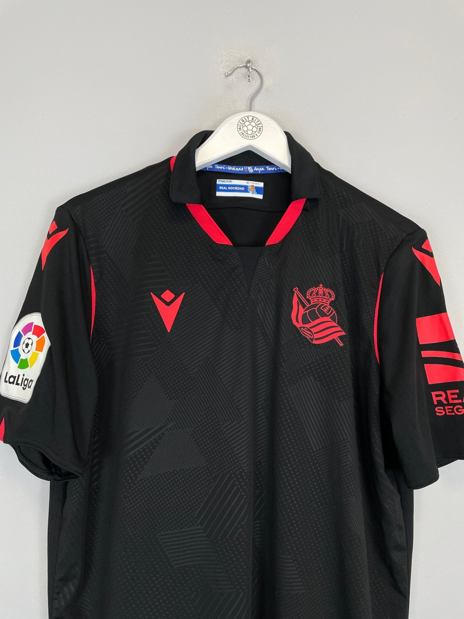 Shop 2020/21 REAL SOCIEDAD AWAY SHIRT (XL) MACRON, classic football shirts, vintage football shirts & retro soccer jerseys at Cult Kits