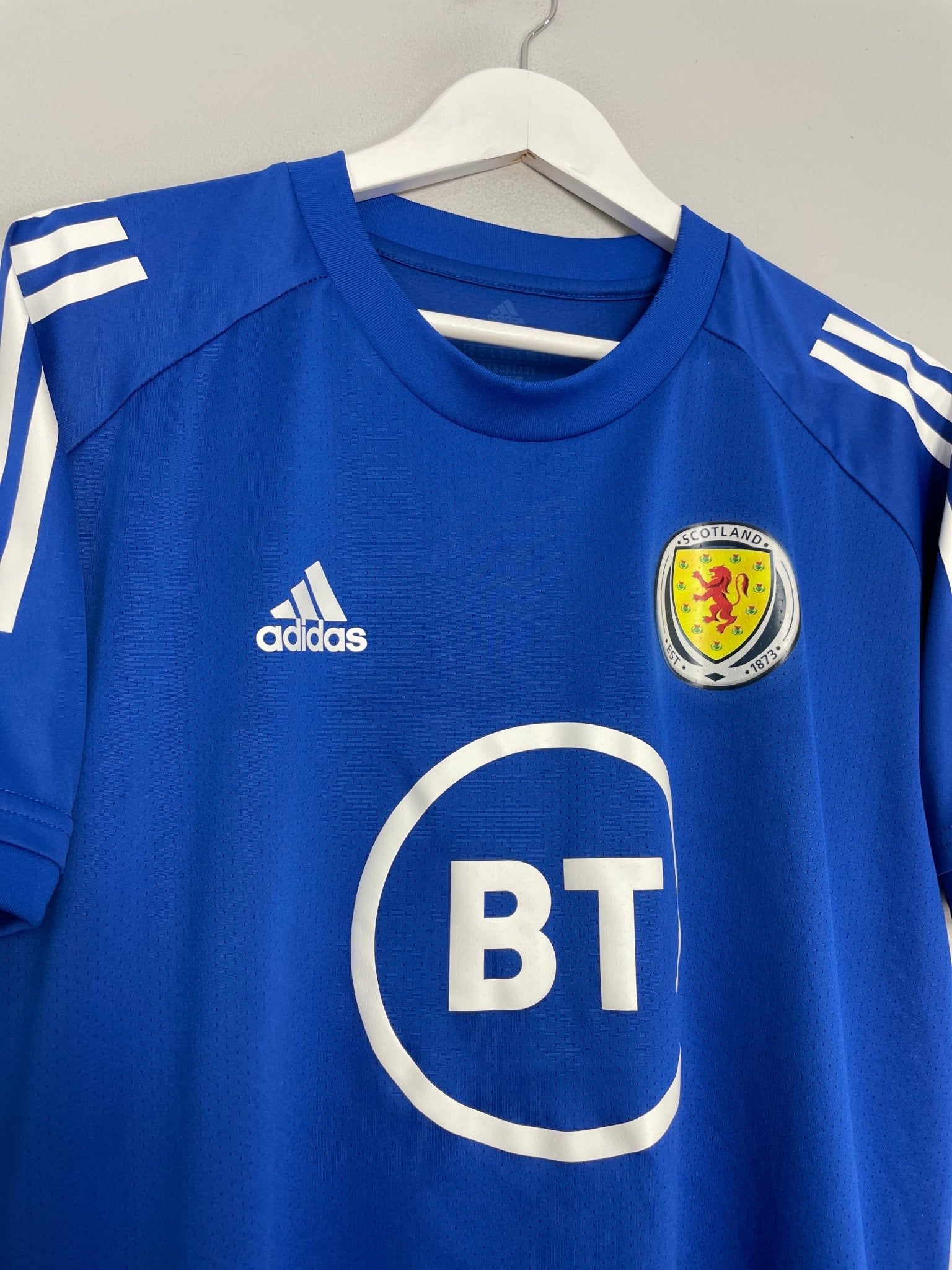 Shop 2020/21 SCOTLAND TRAINING SHIRT (M) ADIDAS, classic football shirts, vintage football shirts & retro soccer jerseys at Cult Kits