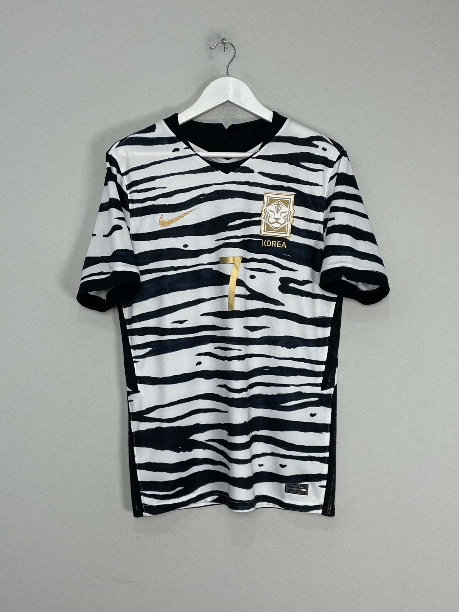 Shop 2020/21 SOUTH KOREA H.M SON #7 AWAY SHIRT (M) NIKE, classic football shirts, vintage football shirts & retro soccer jerseys at Cult Kits
