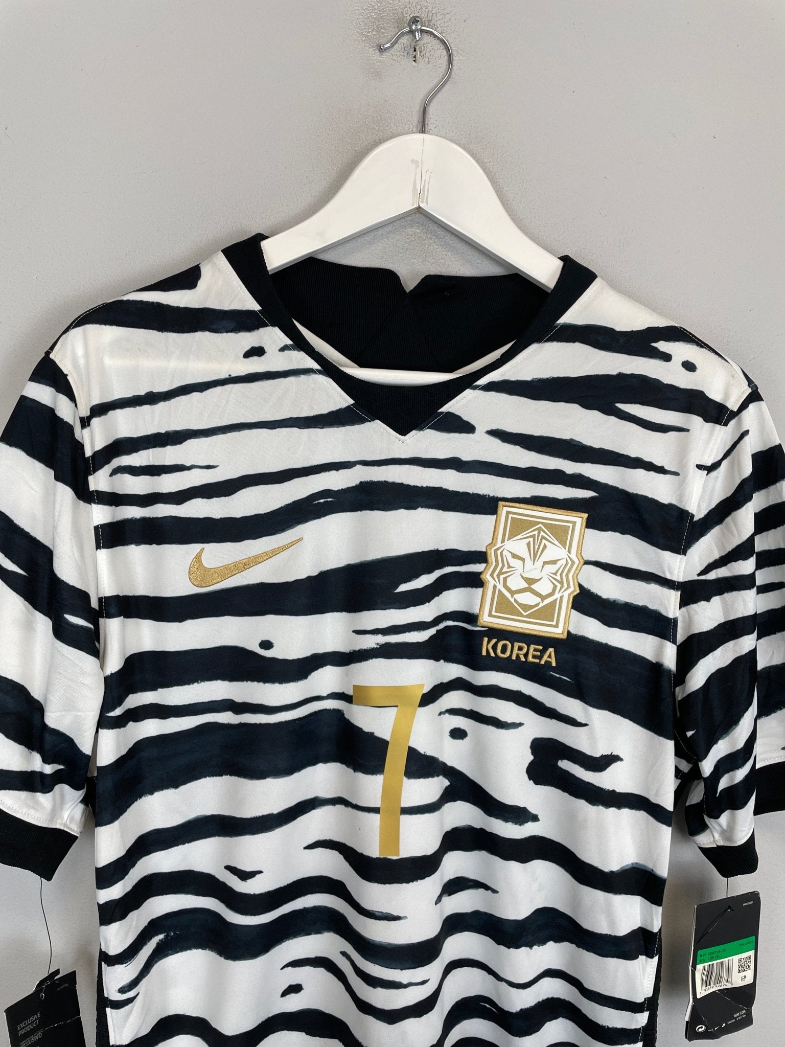 Shop 2020/21 SOUTH KOREA HM SON #7 *BNWT* AWAY SHIRT (L) NIKE, classic football shirts, vintage football shirts & retro soccer jerseys at Cult Kits