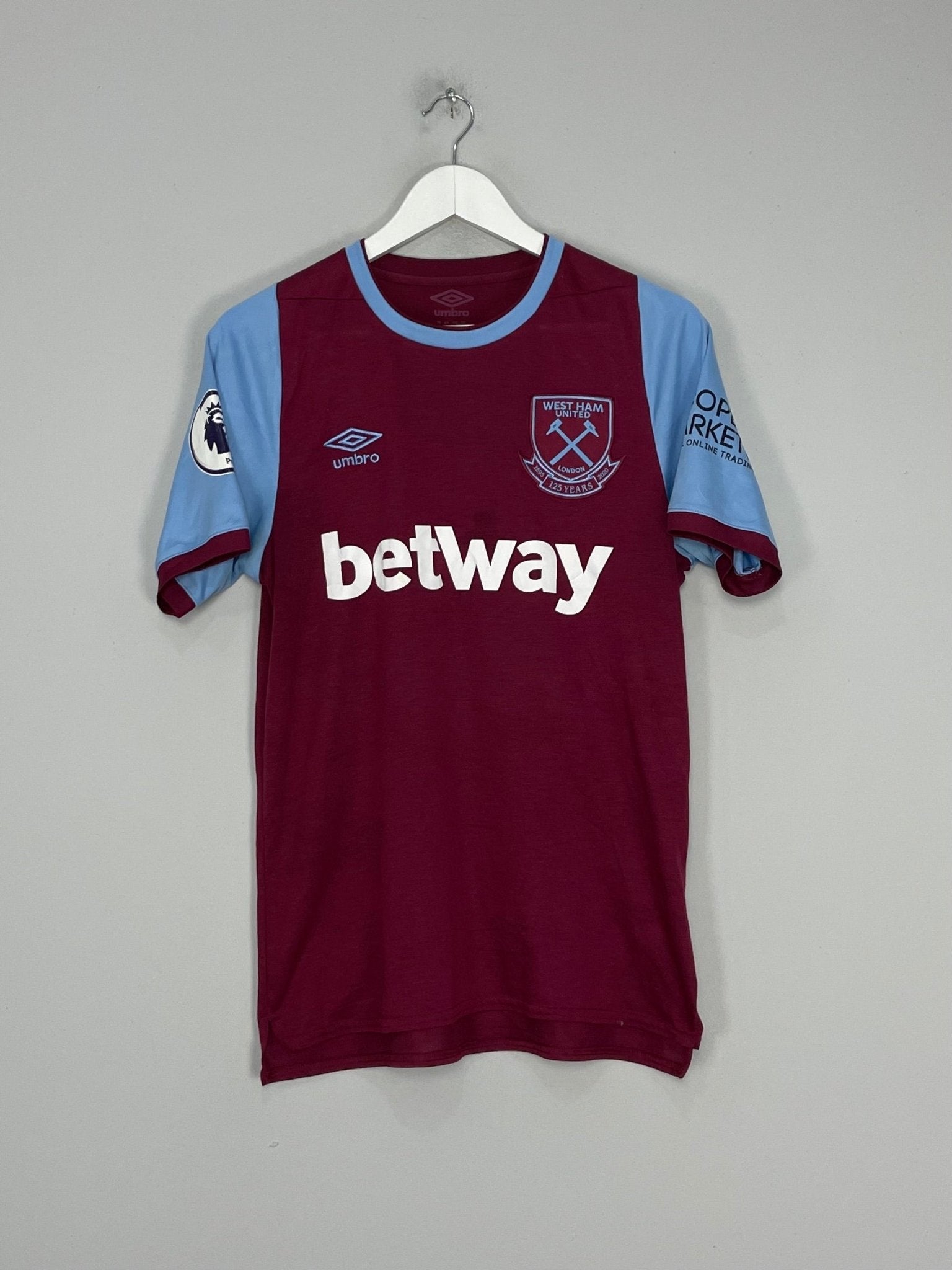 Shop 2020/21 WEST HAM HOME SHIRT (M) UMBRO, classic football shirts, vintage football shirts & retro soccer jerseys at Cult Kits