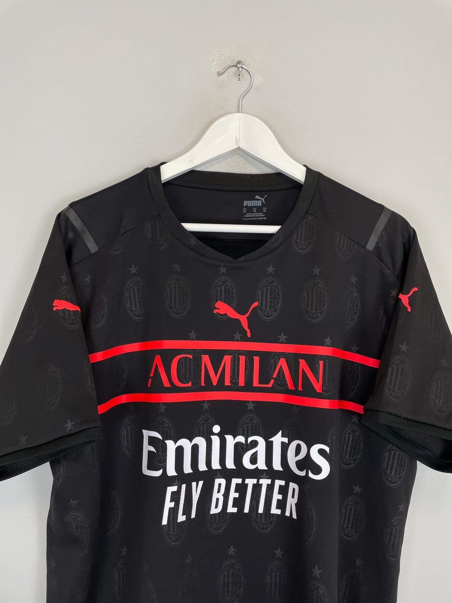 Shop 2021/22 AC MILAN THIRD SHIRT (XL) PUMA, classic football shirts, vintage football shirts & retro soccer jerseys at Cult Kits