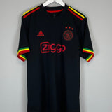 2021/22 AJAX GRAVENBERCH 8 AWAY SHIRT (XL) ADIDAS - Cult Kits - XL - Buy Vintage Football Shirts, Authentic Retro Football Shirts For Sale, Classic Football Shirts & Soccer Jersey