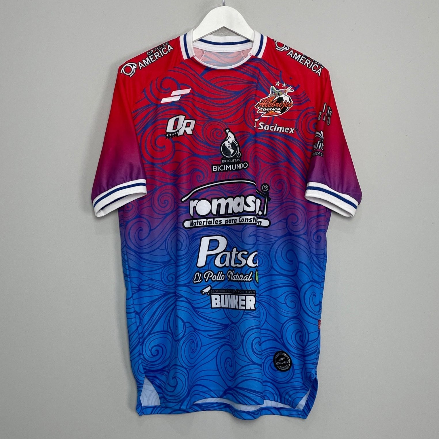 Shop 2021/22 ALEBRIJES DE OAXACA THIRD SHIRT (XL) SILVER, classic football shirts, vintage football shirts & retro soccer jerseys at Cult Kits