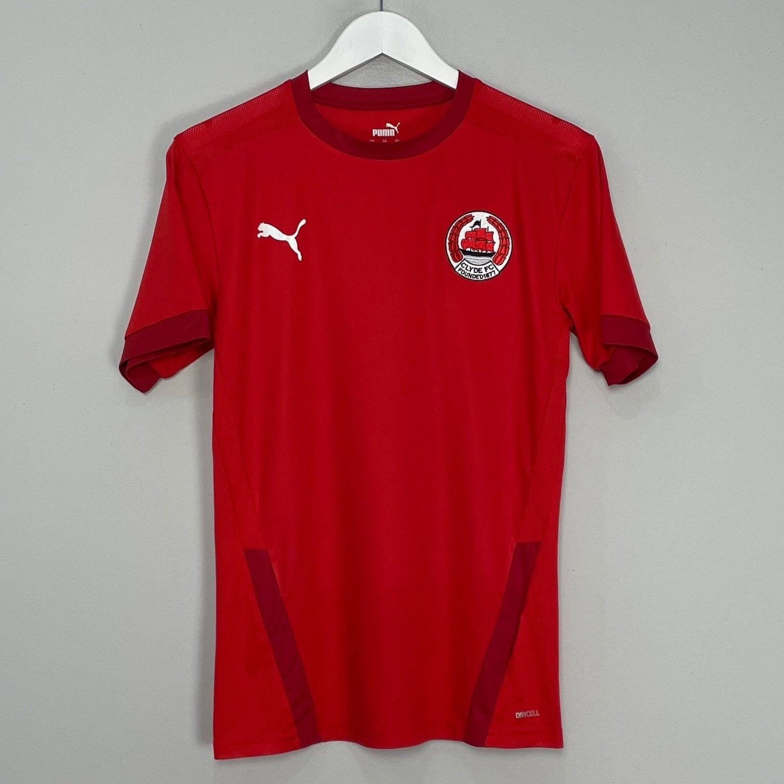 Shop 2021/22 CLYDE FC #5 TRAINING SHIRT (M) PUMA, classic football shirts, vintage football shirts & retro soccer jerseys at Cult Kits