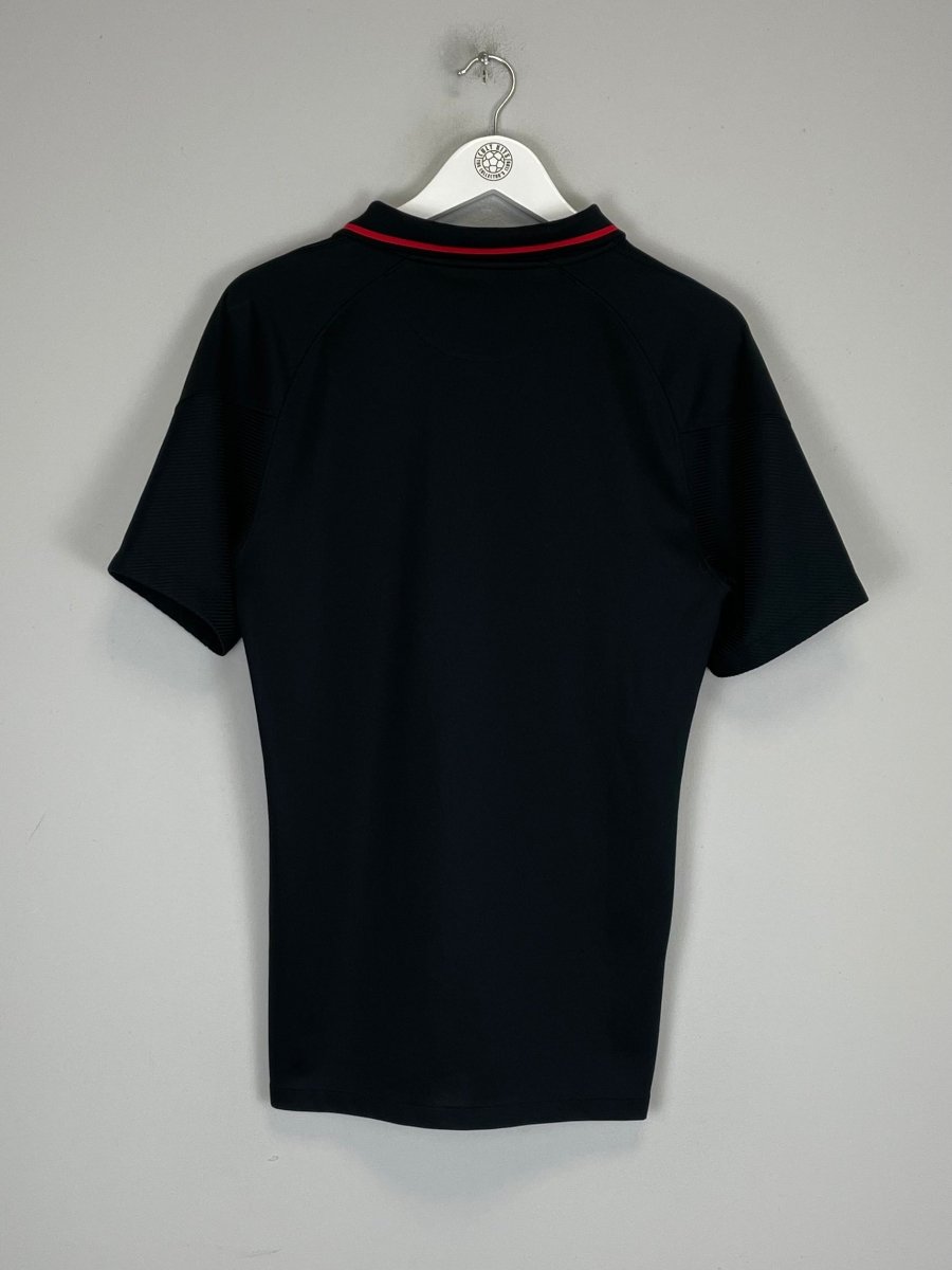 2021/22 EINTRACHT FRANKFURT AWAY SHIRT (M) NIKE - Cult Kits - Medium - Buy Vintage Football Shirts, Authentic Retro Football Shirts For Sale, Classic Football Shirts & Soccer Jersey