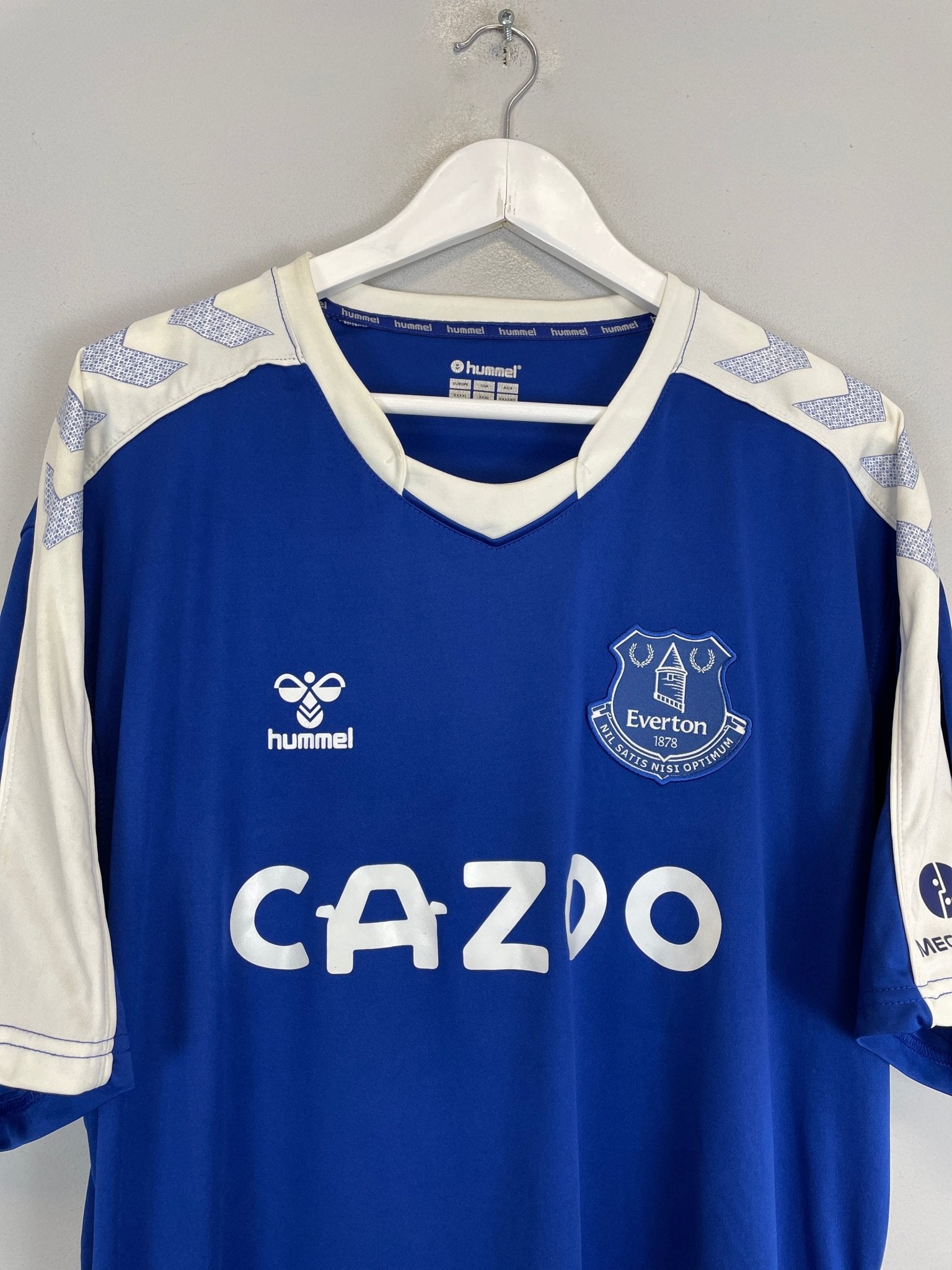 Shop 2021/22 EVERTON TRAINING SHIRT (XXXXL) HUMMEL, classic football shirts, vintage football shirts & retro soccer jerseys at Cult Kits