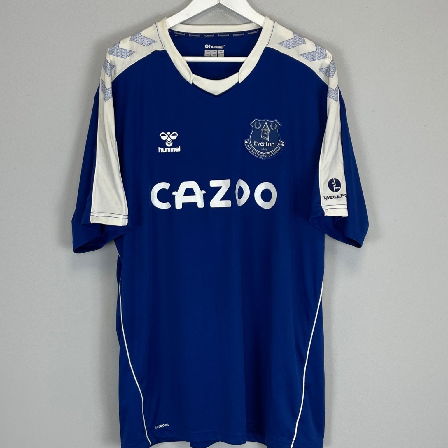 Shop 2021/22 EVERTON TRAINING SHIRT (XXXXL) HUMMEL, classic football shirts, vintage football shirts & retro soccer jerseys at Cult Kits