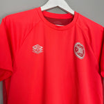 Shop 2021/22 HEARTS TRAINING SHIRT (M) UMBRO, classic football shirts, vintage football shirts & retro soccer jerseys at Cult Kits