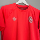 Shop 2021/22 HEARTS TRAINING SHIRT (M) UMBRO, classic football shirts, vintage football shirts & retro soccer jerseys at Cult Kits