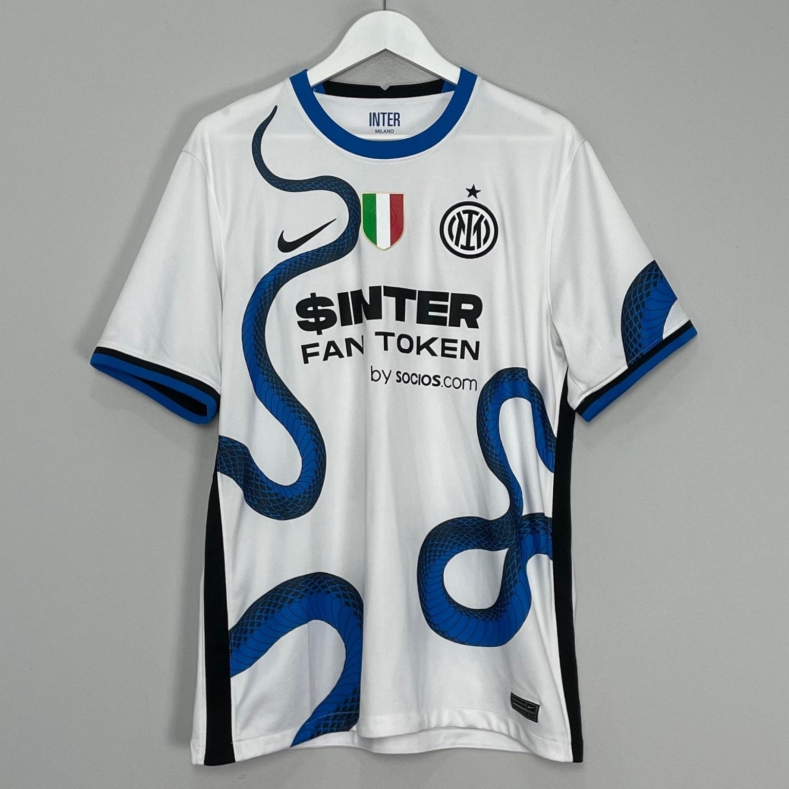 Shop 2021/22 INTER MILAN VIDAL #22 AWAY SHIRT (L) NIKE, classic football shirts, vintage football shirts & retro soccer jerseys at Cult Kits