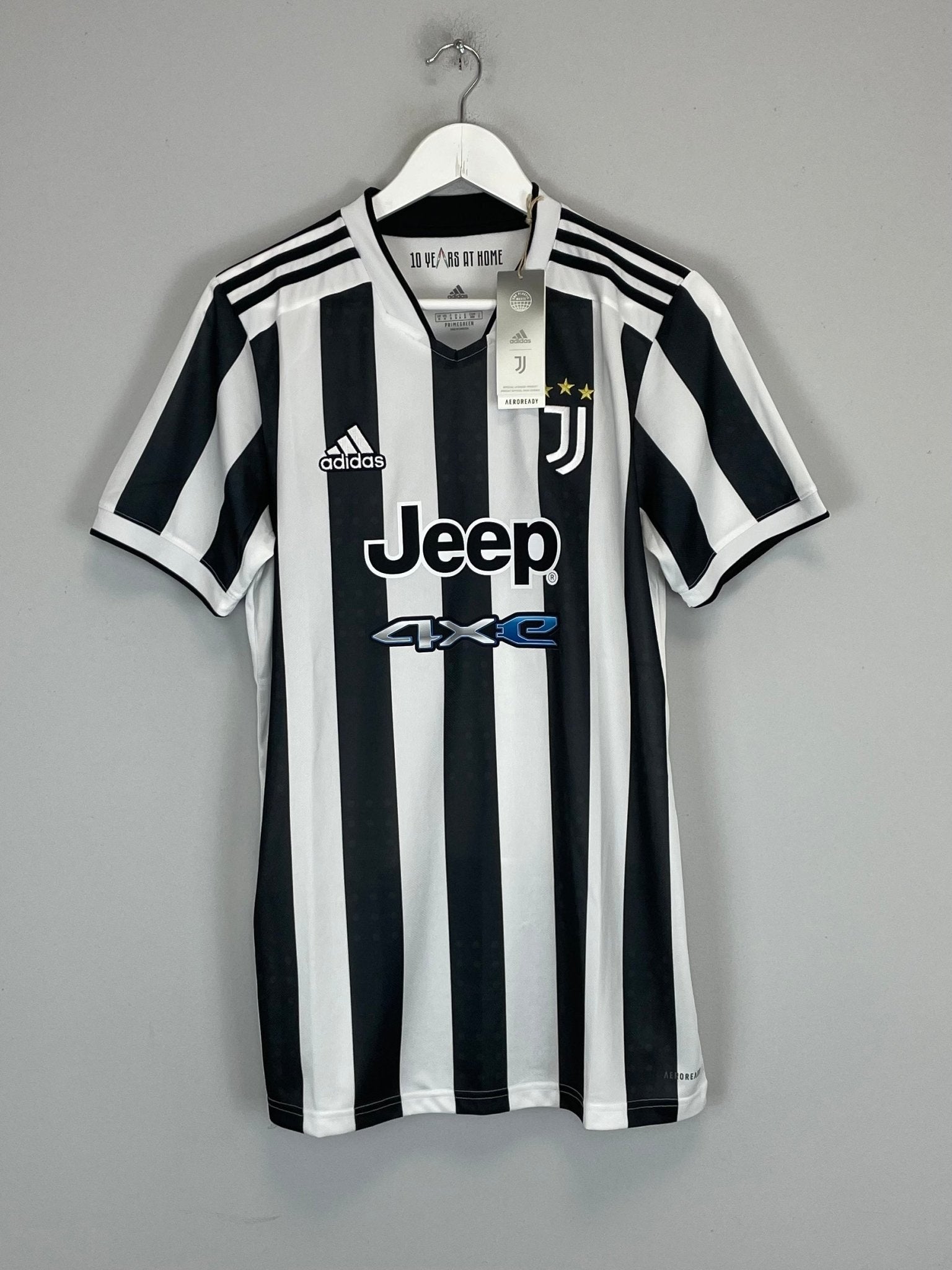Shop 2021/22 JUVENTUS *BNWT* HOME SHIRT (M) ADIDAS, classic football shirts, vintage football shirts & retro soccer jerseys at Cult Kits