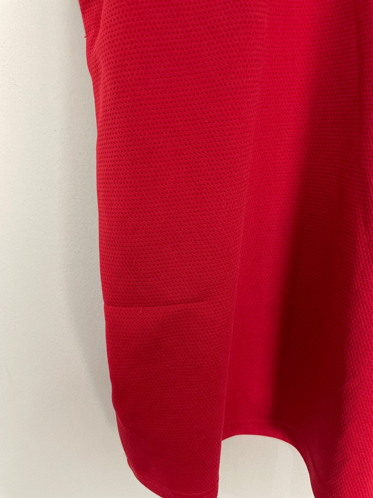 Shop 2021/22 MANCHESTER UNITED HOME SHIRT (L) ADIDAS, classic football shirts, vintage football shirts & retro soccer jerseys at Cult Kits