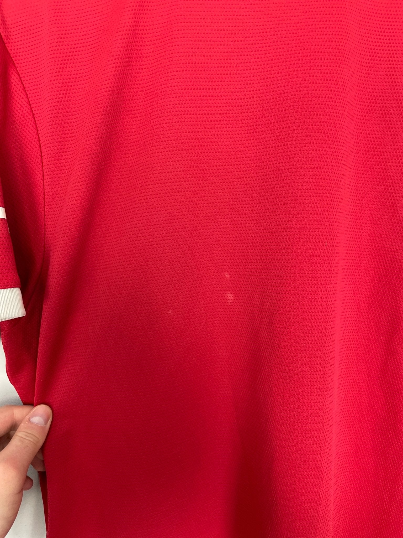 Shop 2021/22 MANCHESTER UNITED HOME SHIRT (L) ADIDAS, classic football shirts, vintage football shirts & retro soccer jerseys at Cult Kits