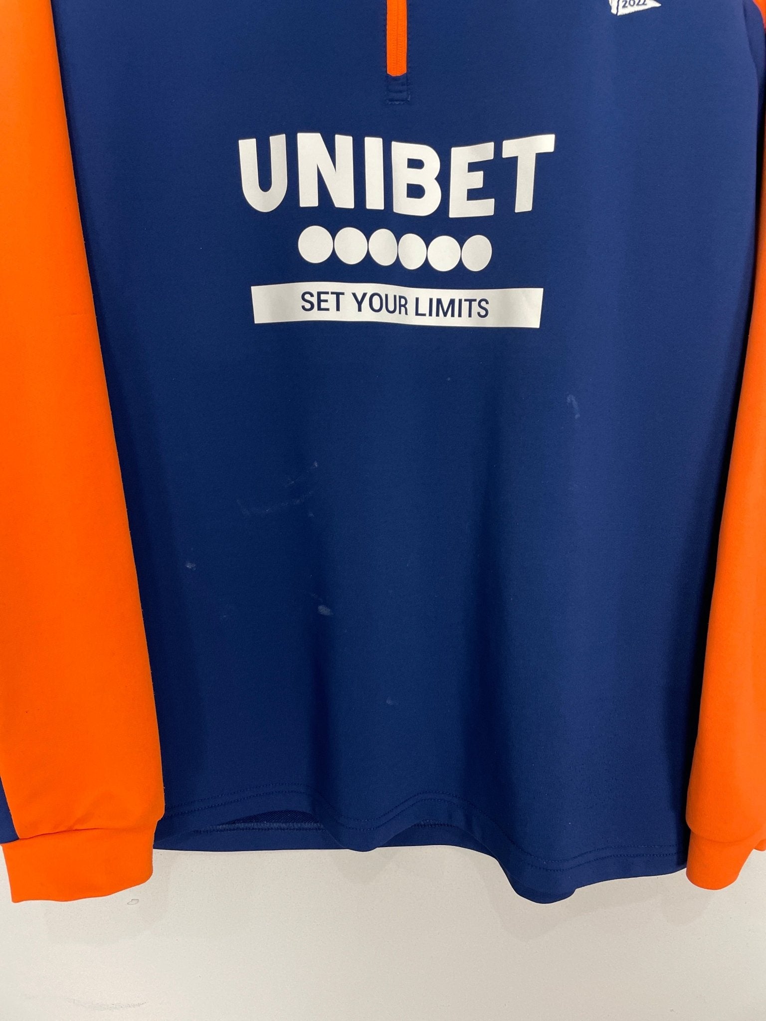Shop 2021/22 RANGERS 1/4 ZIP TOP (M) CASTORE, classic football shirts, vintage football shirts & retro soccer jerseys at Cult Kits