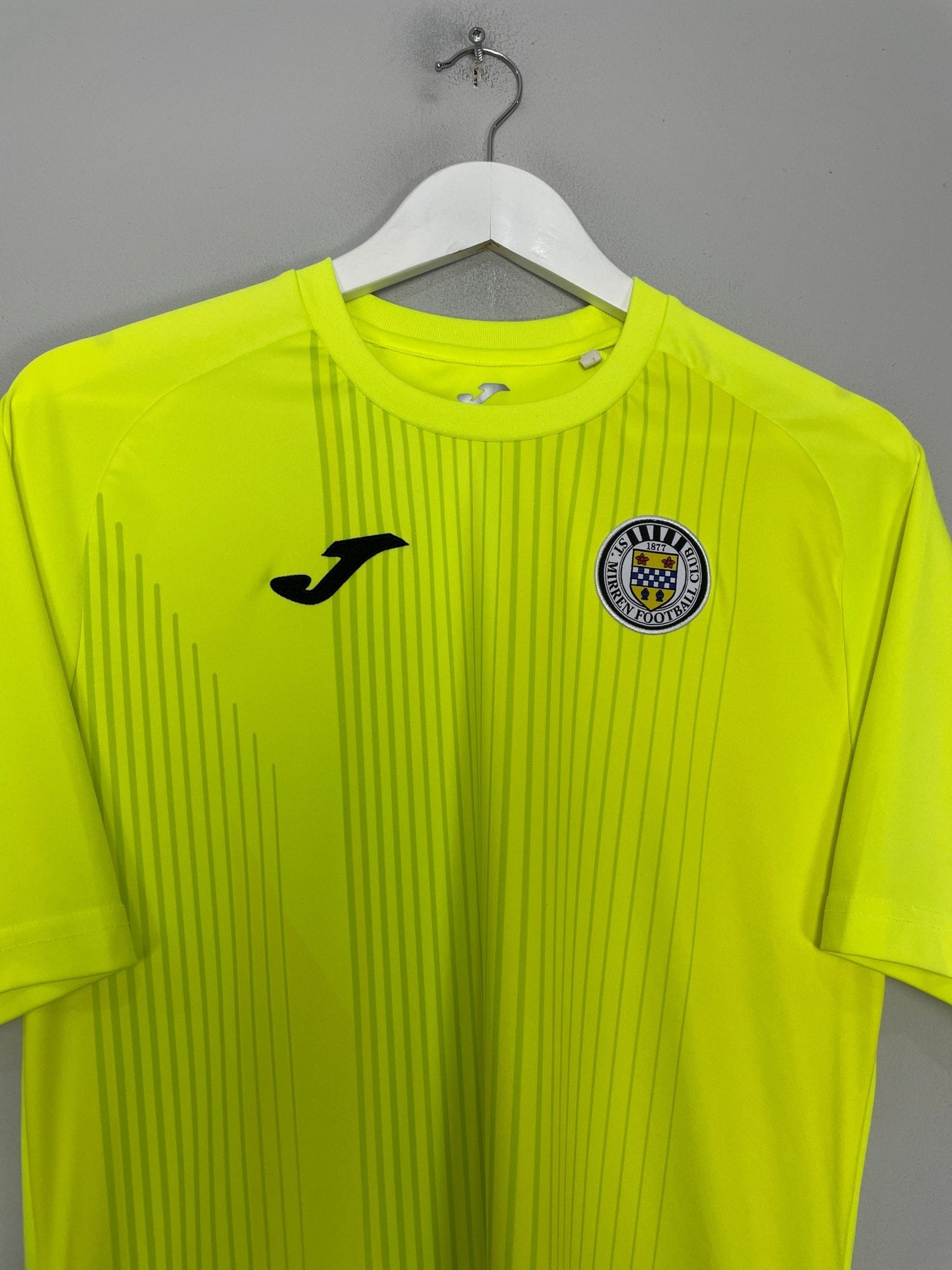 Shop 2021/22 ST MIRREN #4 TRAINING SHIRT (L) JOMA, classic football shirts, vintage football shirts & retro soccer jerseys at Cult Kits