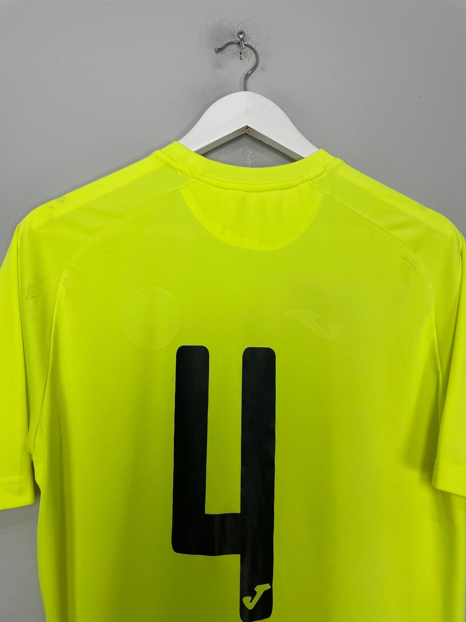 Shop 2021/22 ST MIRREN #4 TRAINING SHIRT (L) JOMA, classic football shirts, vintage football shirts & retro soccer jerseys at Cult Kits