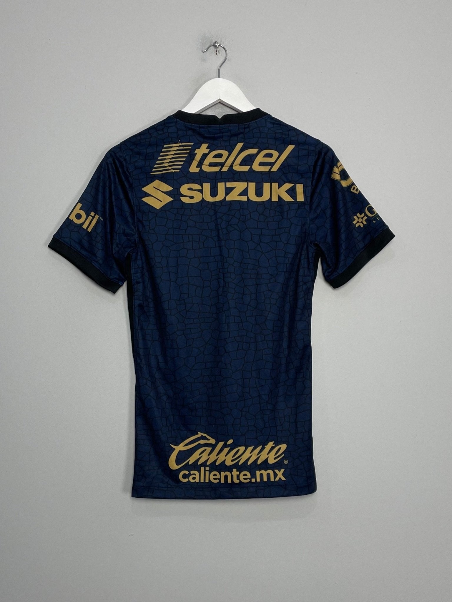 Shop 2021/22 UNAM PUMAS AWAY SHIRT (XS) NIKE, classic football shirts, vintage football shirts & retro soccer jerseys at Cult Kits