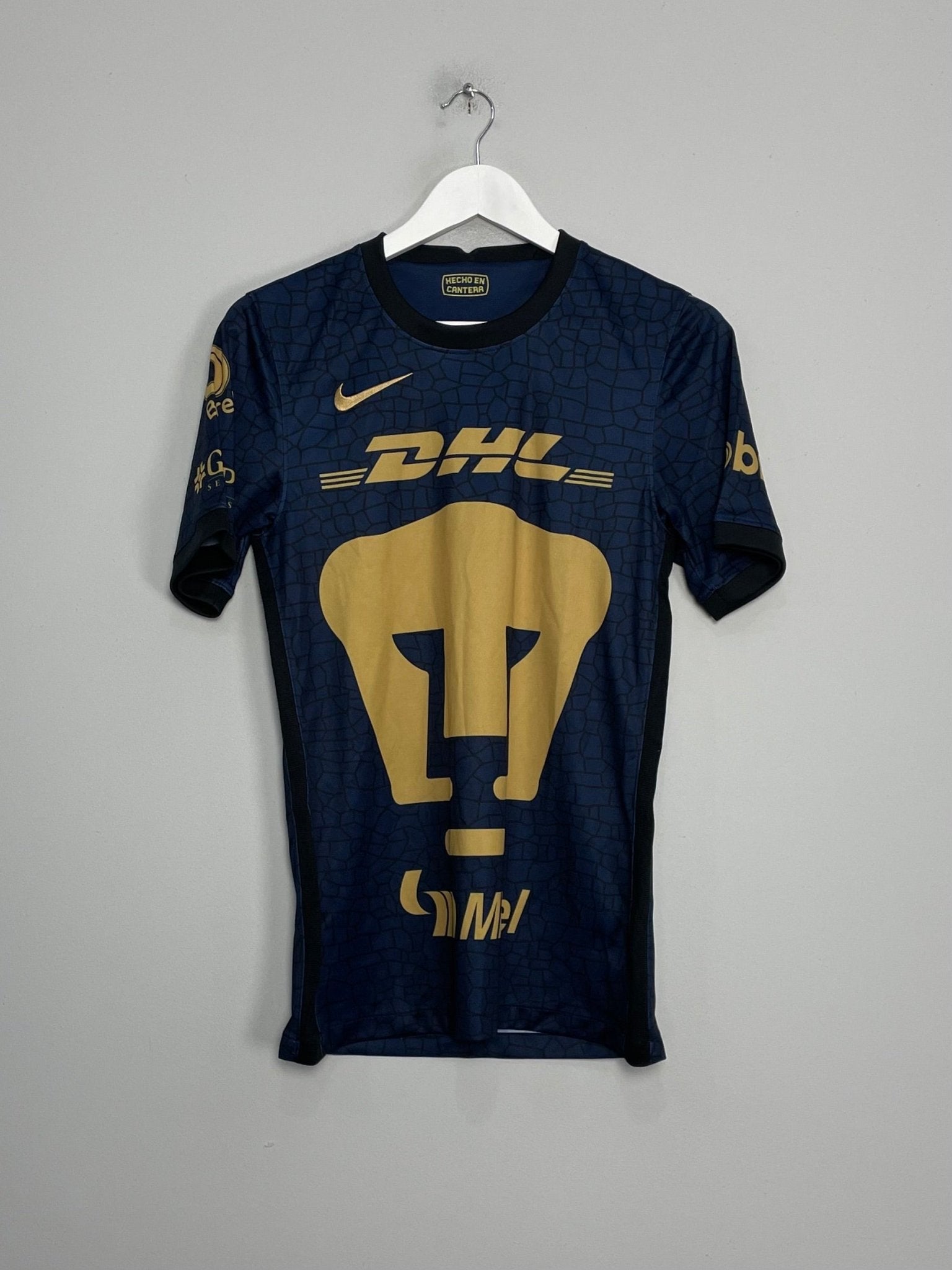 Shop 2021/22 UNAM PUMAS AWAY SHIRT (XS) NIKE, classic football shirts, vintage football shirts & retro soccer jerseys at Cult Kits