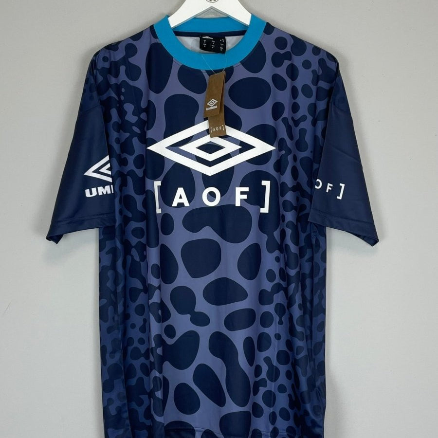 2022 UMBRO X POISON DART FROG *BNWT* (M) AOF - Cult Kits - Medium - Buy Vintage Football Shirts, Authentic Retro Football Shirts For Sale, Classic Football Shirts & Soccer Jersey