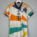 Shop 2022/23 BAYERN MUNICH MANE #17 *BNWT* FOURTH SHIRT (M) ADIDAS, classic football shirts, vintage football shirts & retro soccer jerseys at Cult Kits