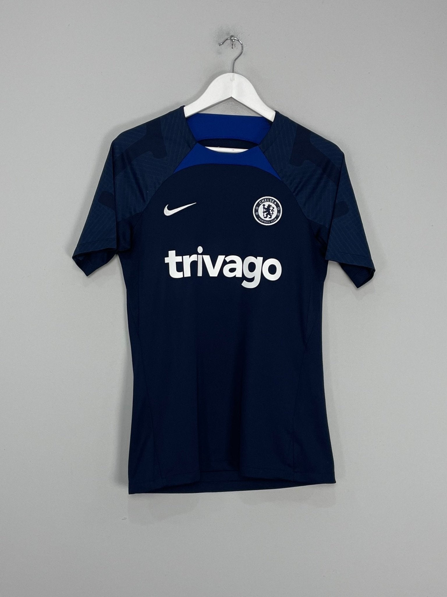 Shop 2022/23 CHELSEA TRAINING SHIRT (S) NIKE, classic football shirts, vintage football shirts & retro soccer jerseys at Cult Kits