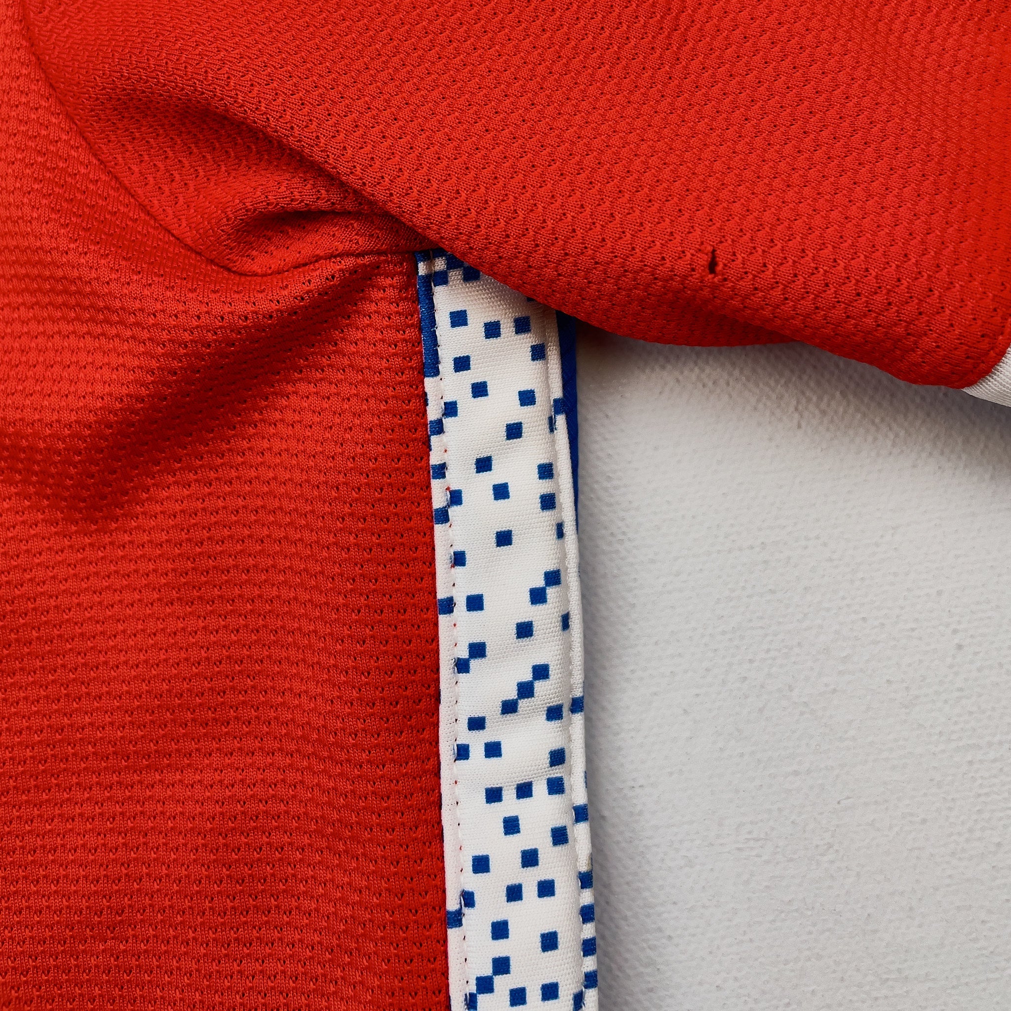 Buy 2022/23 Chile Home Shirt (M) Adidas ~ Free worldwide shipping available ~ Authentic Vintage Football Shirts from Cult Kits