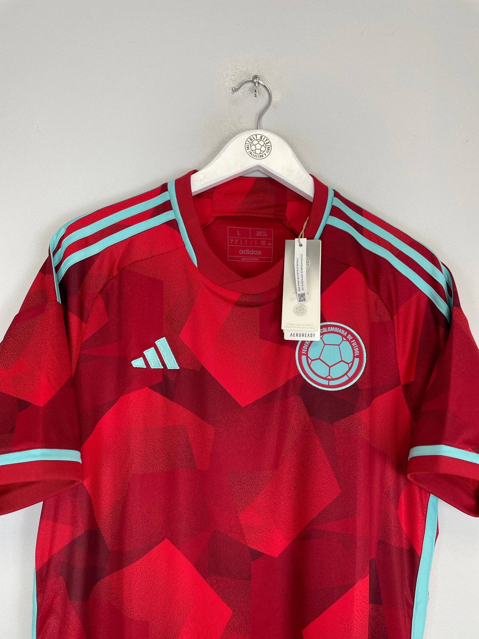 Shop 2022/23 COLOMBIA *BNWT* AWAY SHIRT (L) ADIDAS, classic football shirts, vintage football shirts & retro soccer jerseys at Cult Kits