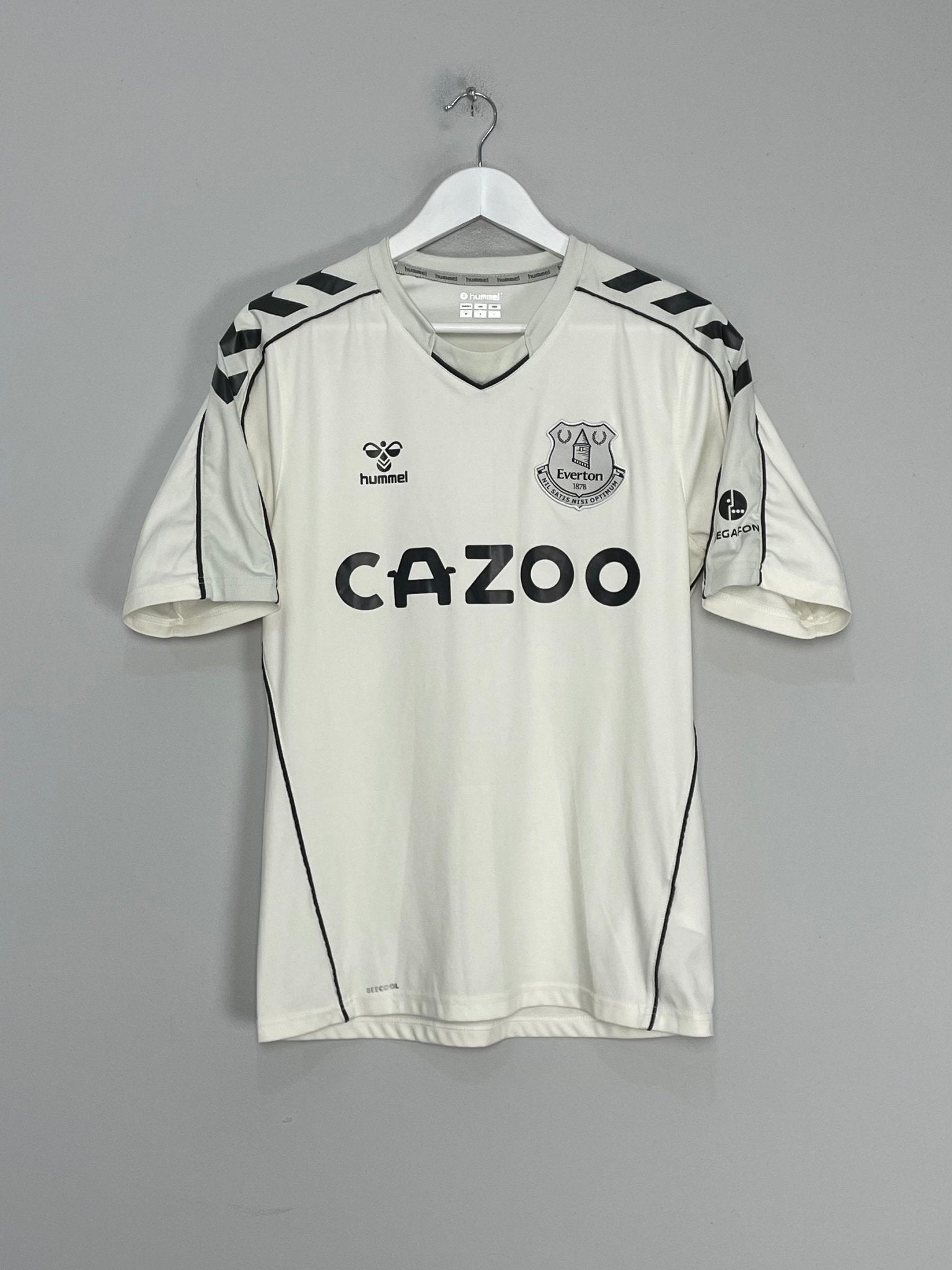 Shop 2022/23 EVERTON TRAINING SHIRT (M) HUMMEL, classic football shirts, vintage football shirts & retro soccer jerseys at Cult Kits