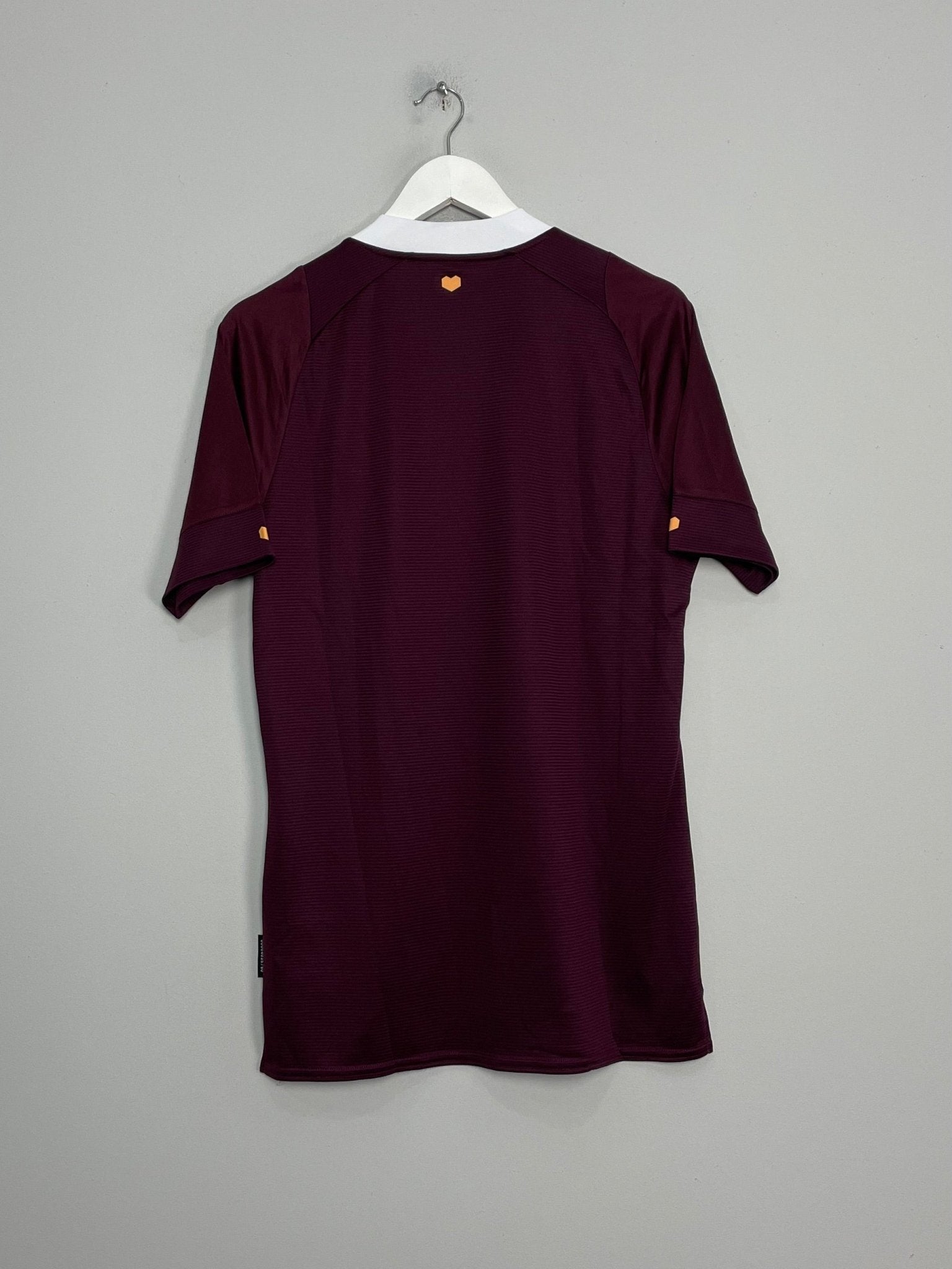 Shop 2022/23 HEARTS HOME SHIRT (M) UMBRO, classic football shirts, vintage football shirts & retro soccer jerseys at Cult Kits