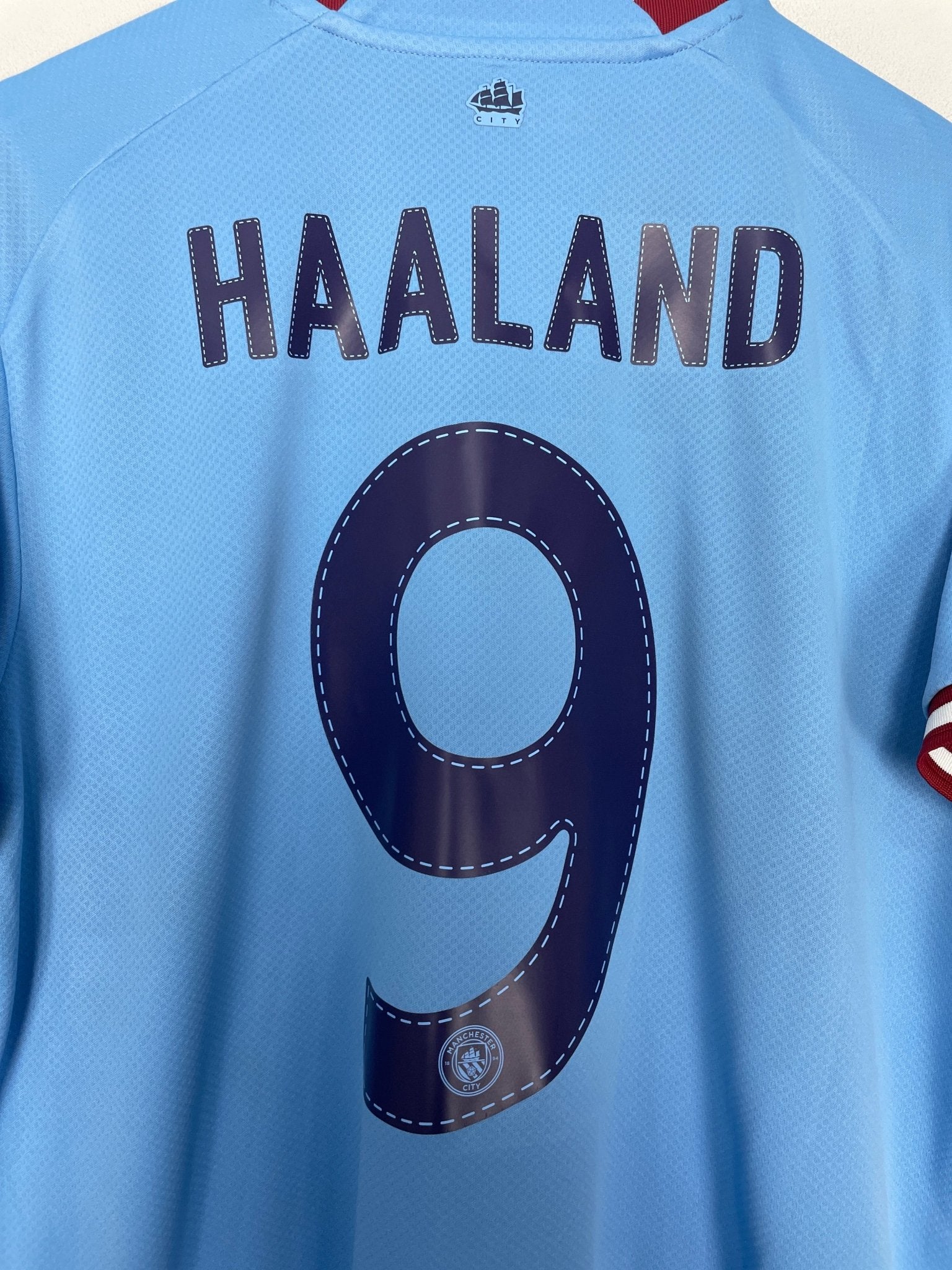 Shop 2022/23 MANCHESTER CITY HAALAND #9 HOME SHIRT (L) PUMA, classic football shirts, vintage football shirts & retro soccer jerseys at Cult Kits