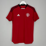 Shop 2022/23 MANCHESTER UNITED TRAINING SHIRT (M) ADIDAS, classic football shirts, vintage football shirts & retro soccer jerseys at Cult Kits