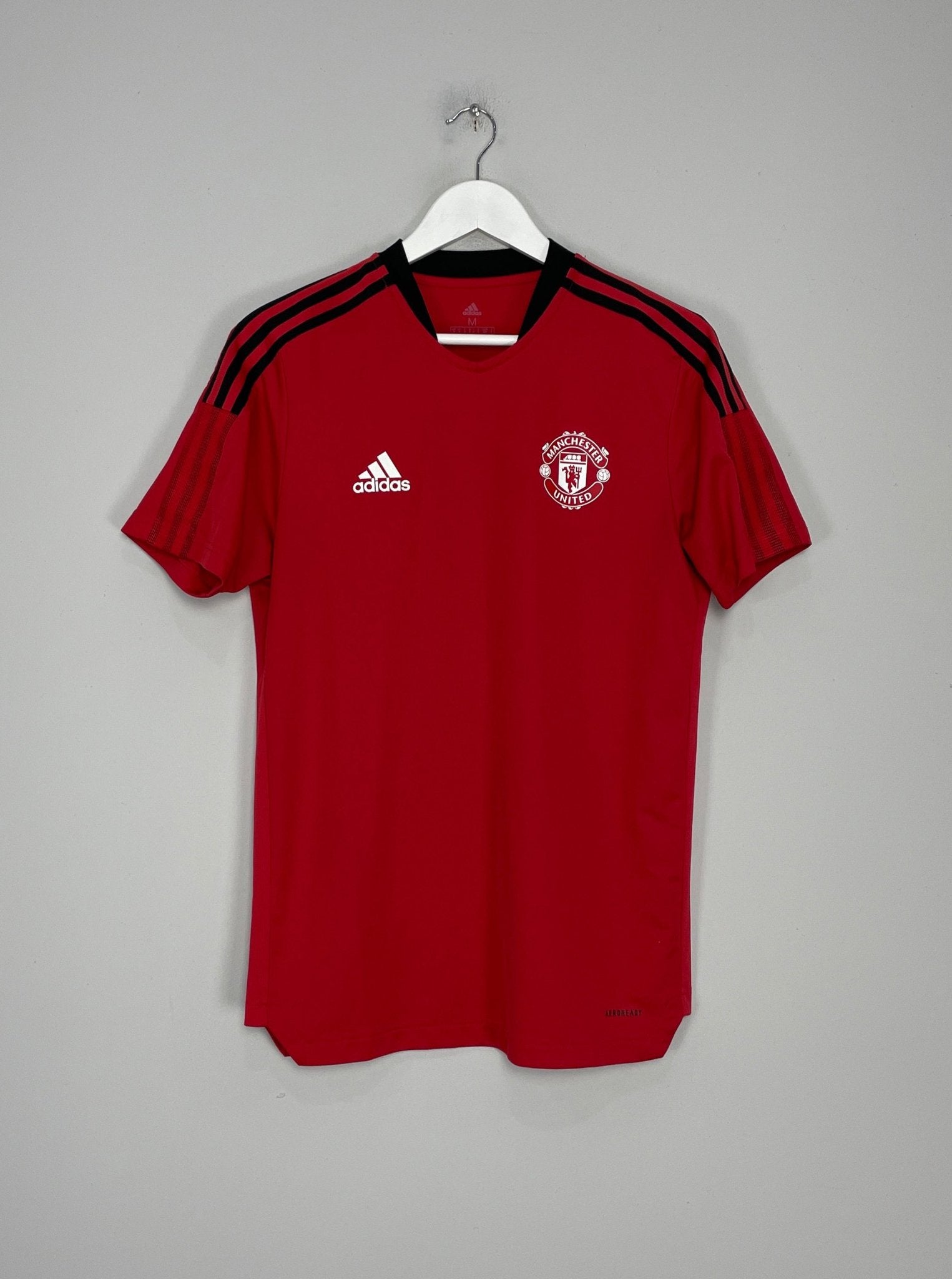 Shop 2022/23 MANCHESTER UNITED TRAINING SHIRT (M) ADIDAS, classic football shirts, vintage football shirts & retro soccer jerseys at Cult Kits