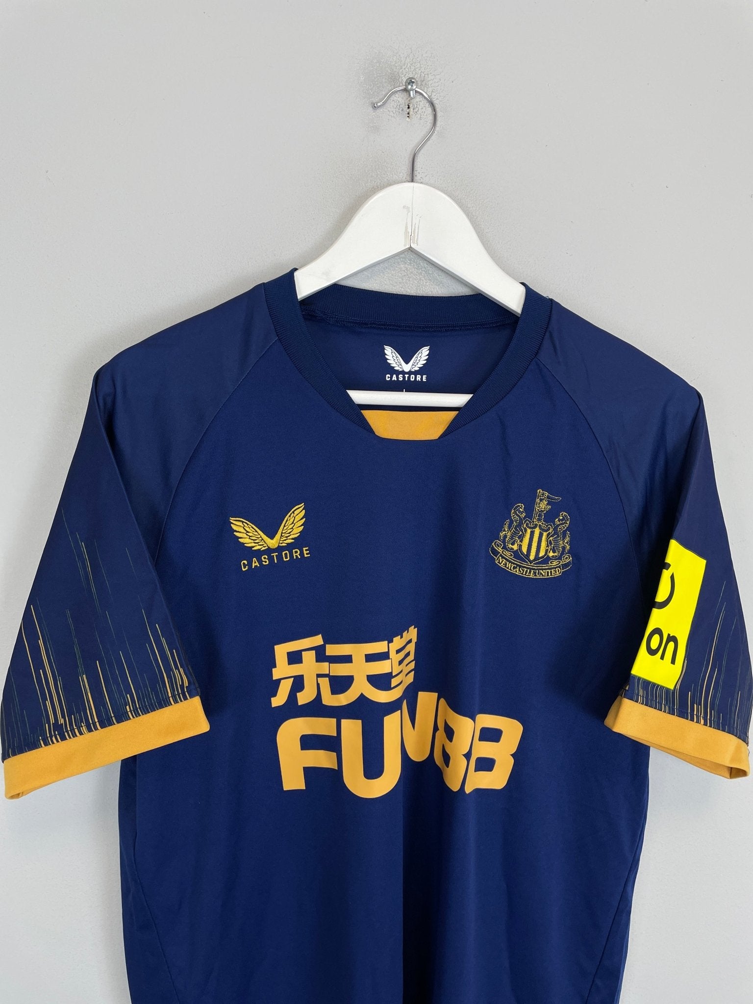Shop 2022/23 NEWCASTLE UNITED ISAK #14 AWAY SHIRT (L) CASTORE, classic football shirts, vintage football shirts & retro soccer jerseys at Cult Kits