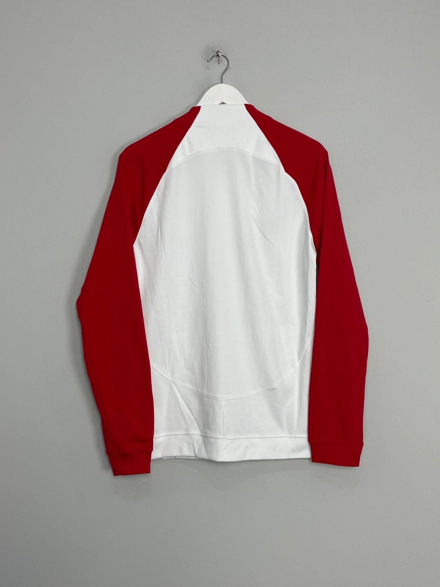 Shop 2022/23 POLAND TRACK JACKET (M) NIKE, classic football shirts, vintage football shirts & retro soccer jerseys at Cult Kits