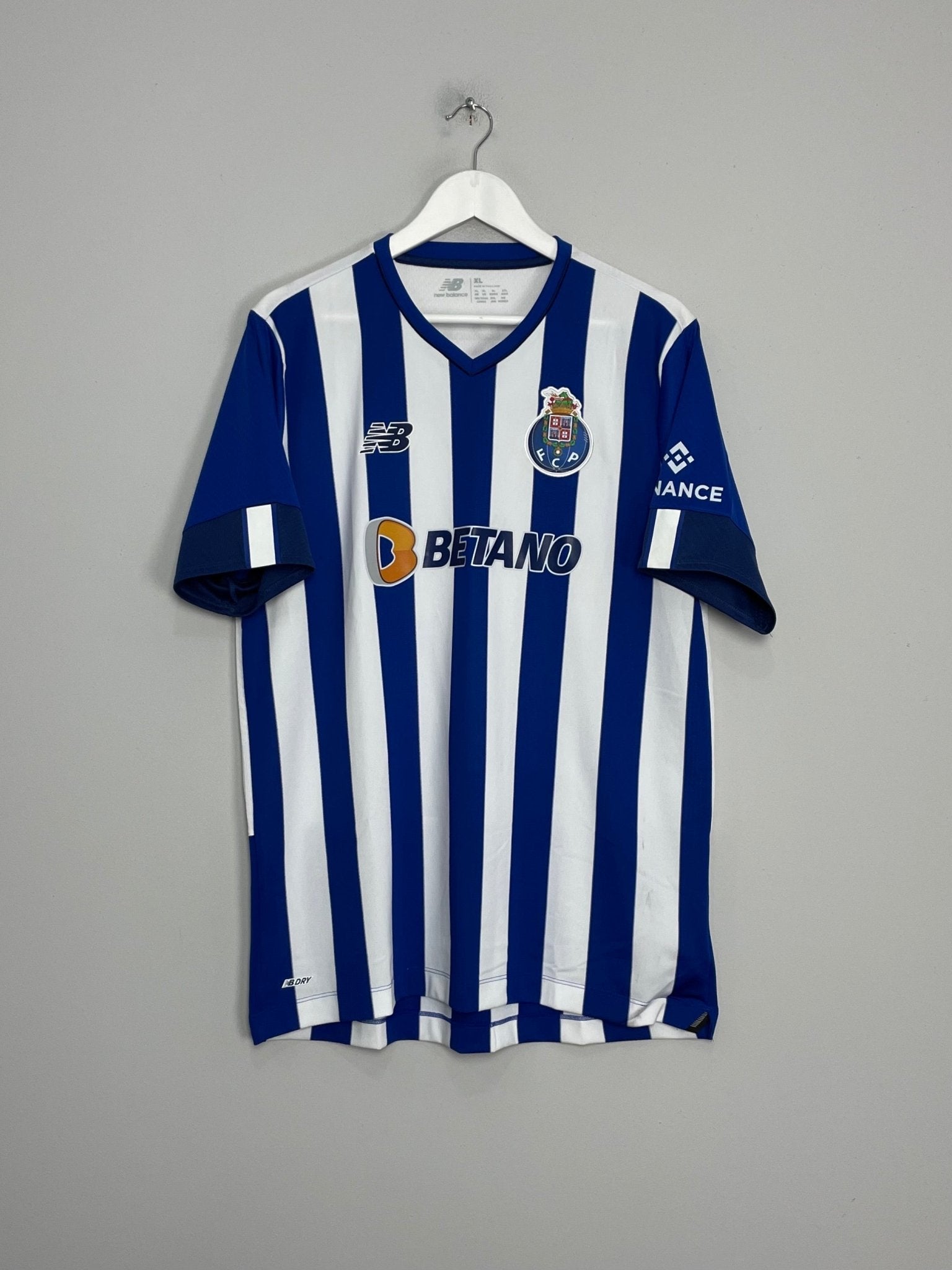 Shop 2022/23 PORTO HOME SHIRT (XL) NEW BALANCE, classic football shirts, vintage football shirts & retro soccer jerseys at Cult Kits