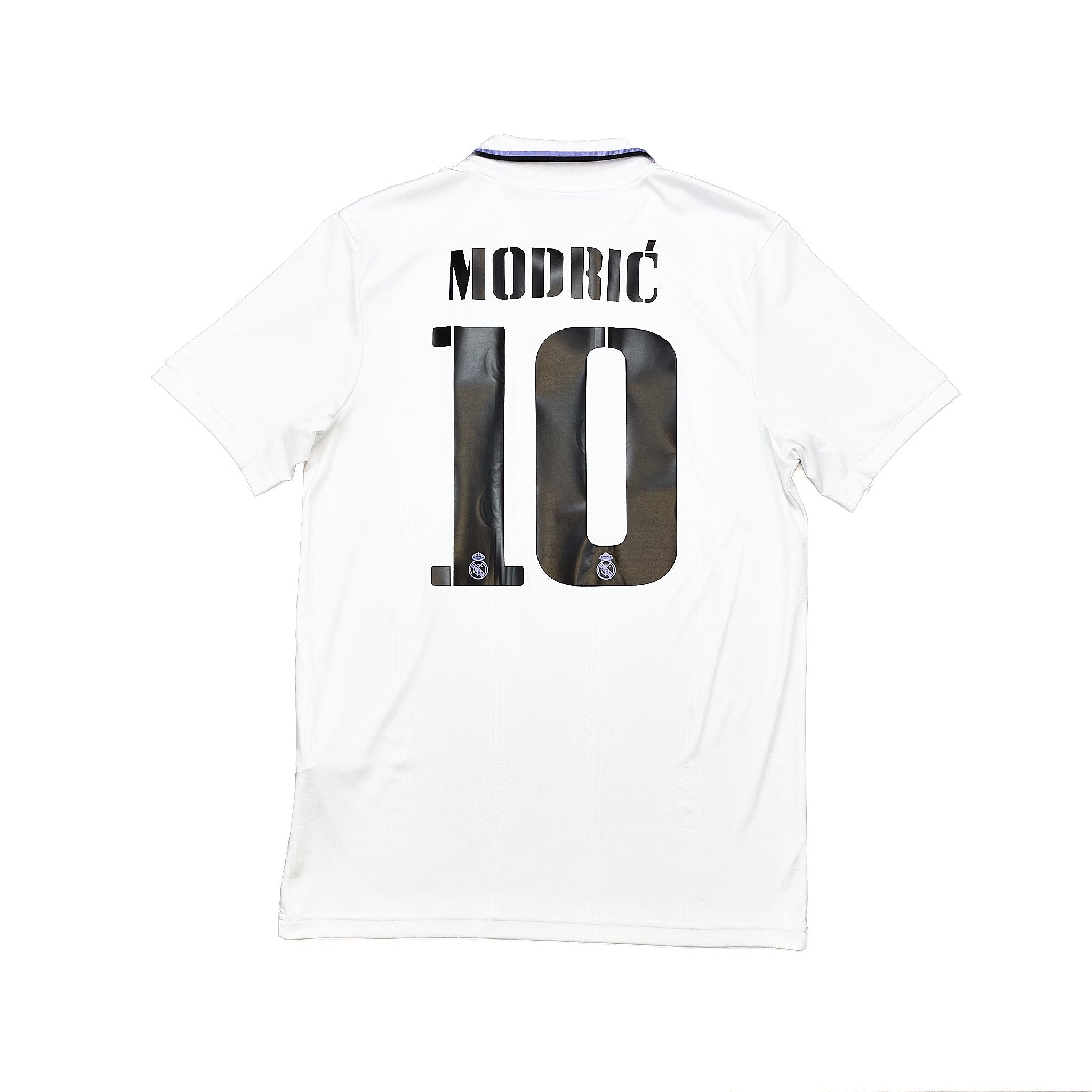 Buy 2022/23 Real Madrid Modric 10 Home Shirt (M) Adidas ~ Free worldwide shipping ~ Authentic Vintage Football Shirts from Cult Kits